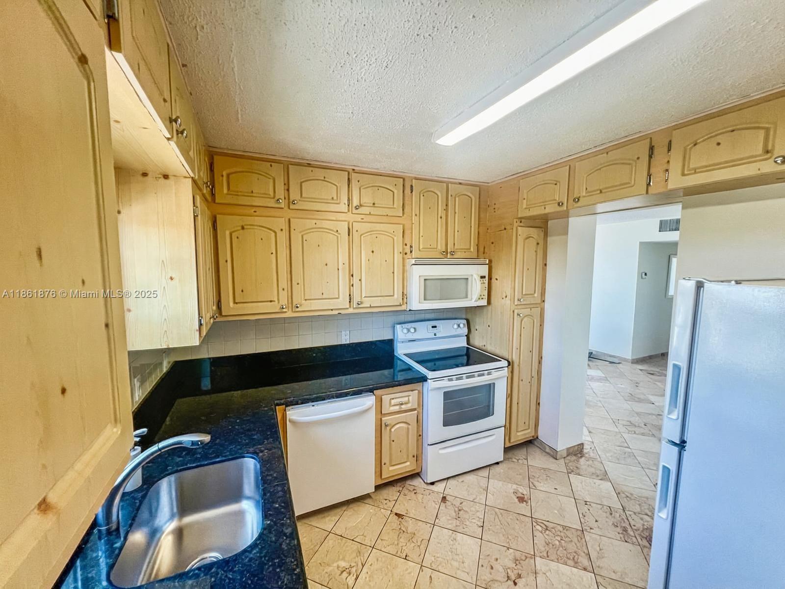 2025 NE 164th St # 716