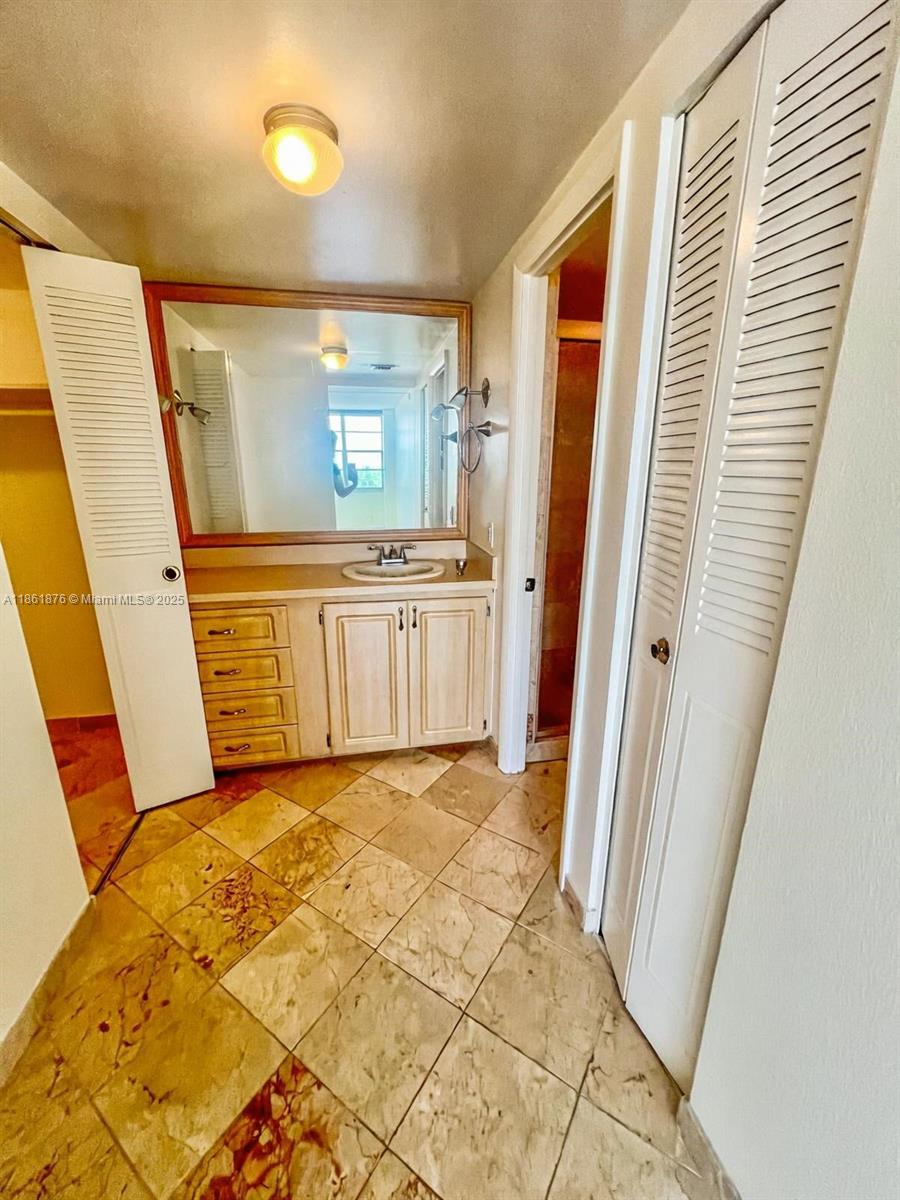 2025 NE 164th St # 716