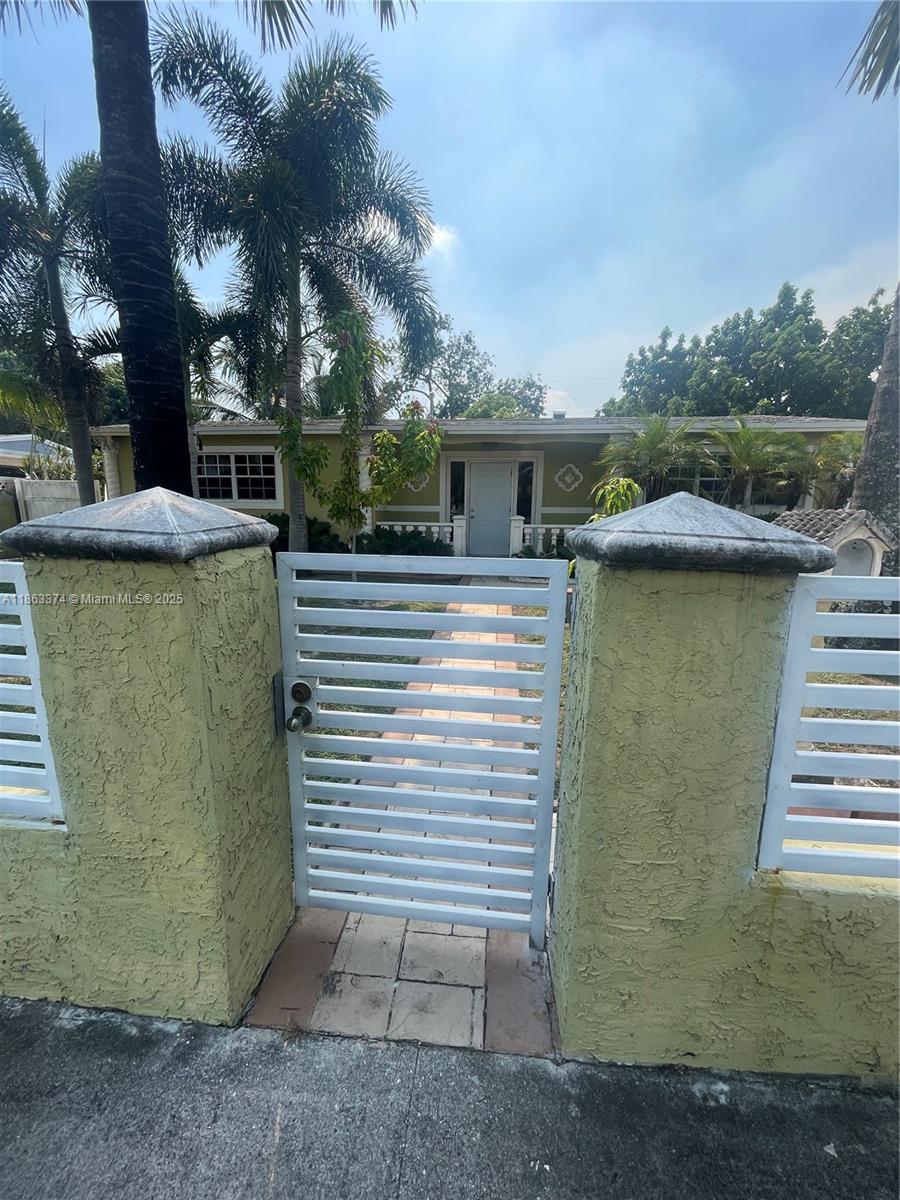 18611 NW 10th Ave # 2