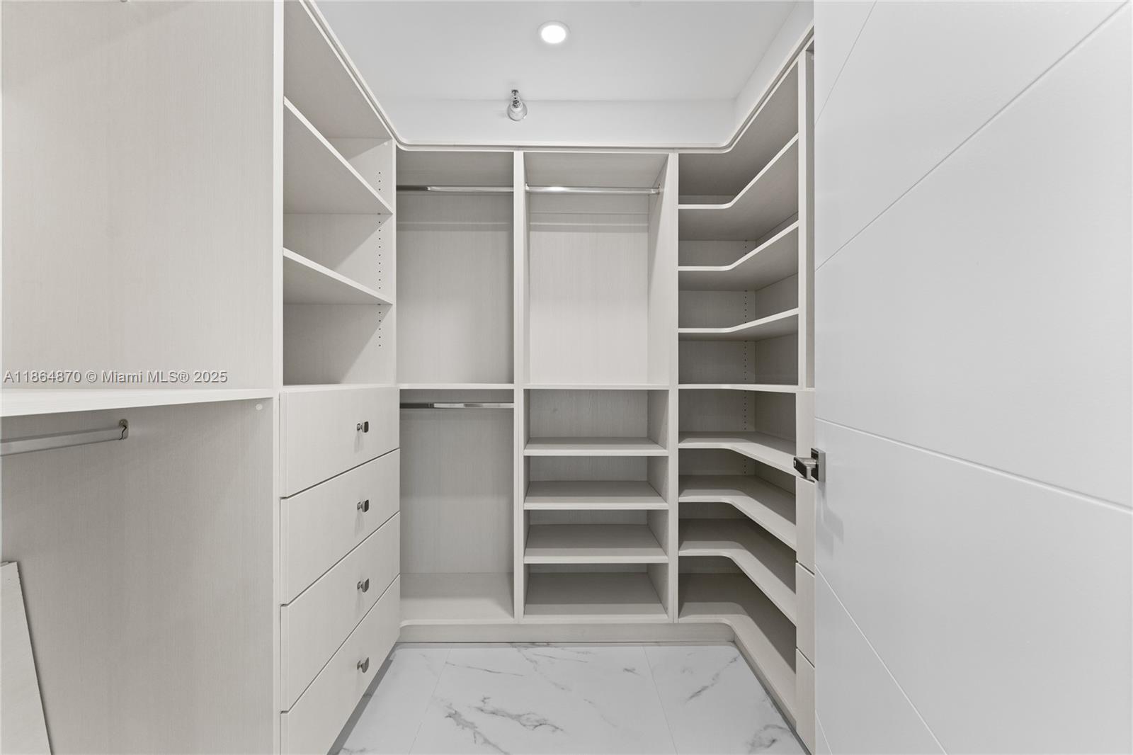 19101 NE 36th Ct # 206