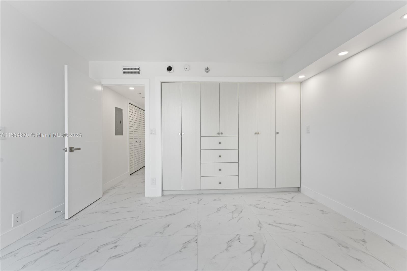 19101 NE 36th Ct # 206