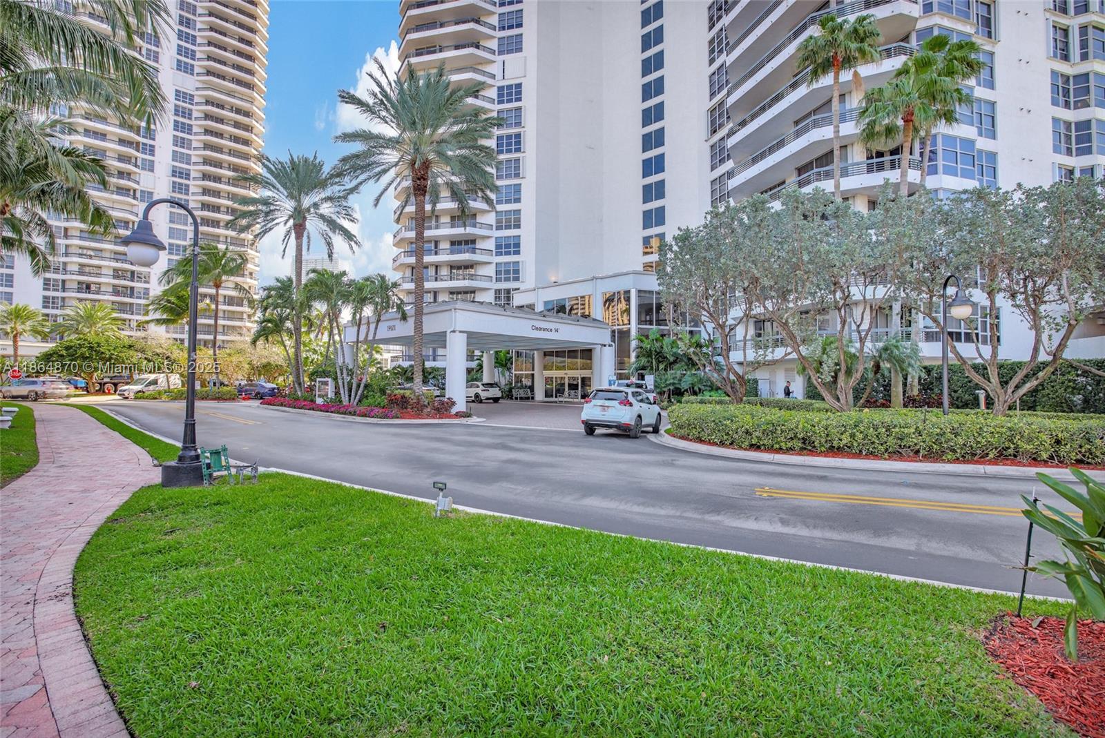 19101 NE 36th Ct # 206