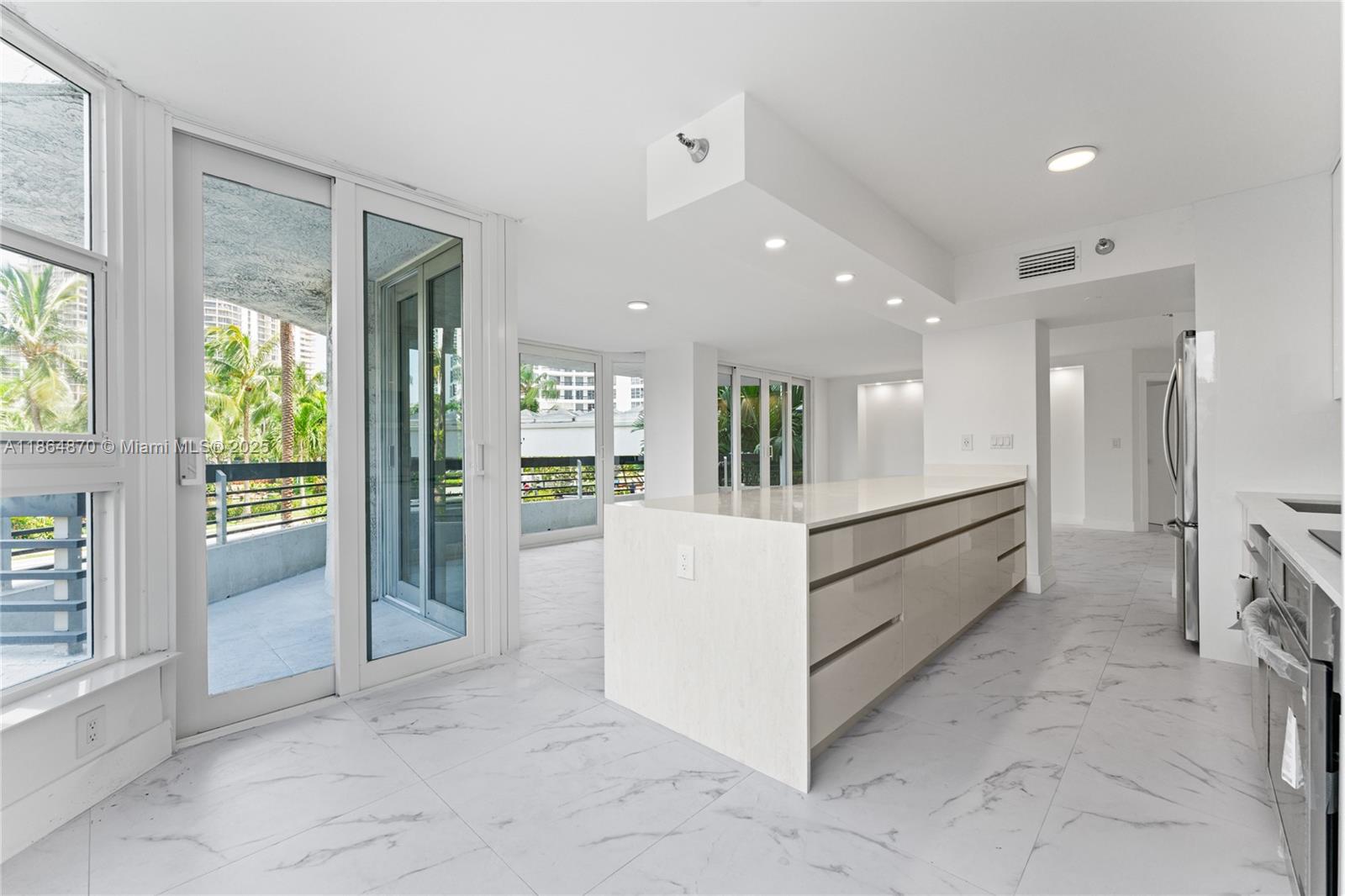 19101 NE 36th Ct # 206