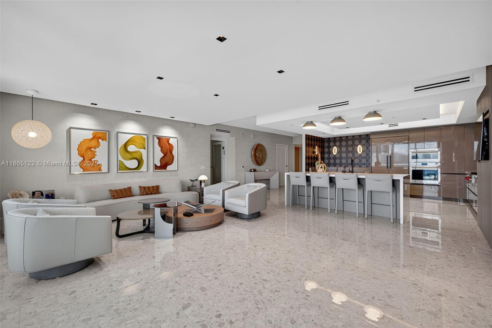 6000 Island Blvd # 707