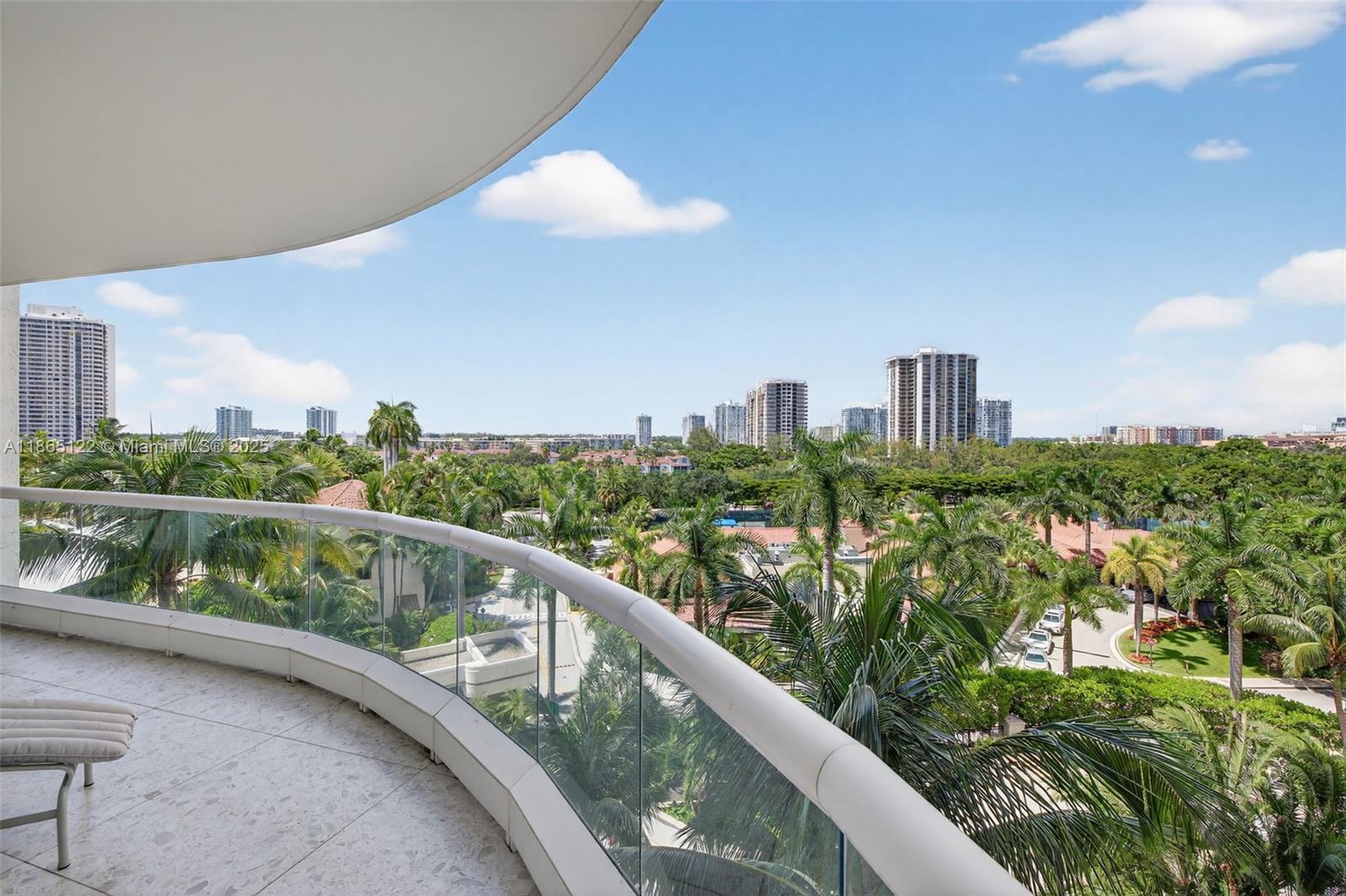 6000 Island Blvd # 707