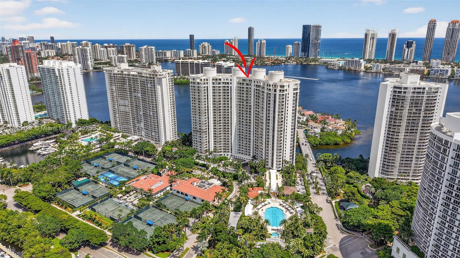 6000 Island Blvd # 707