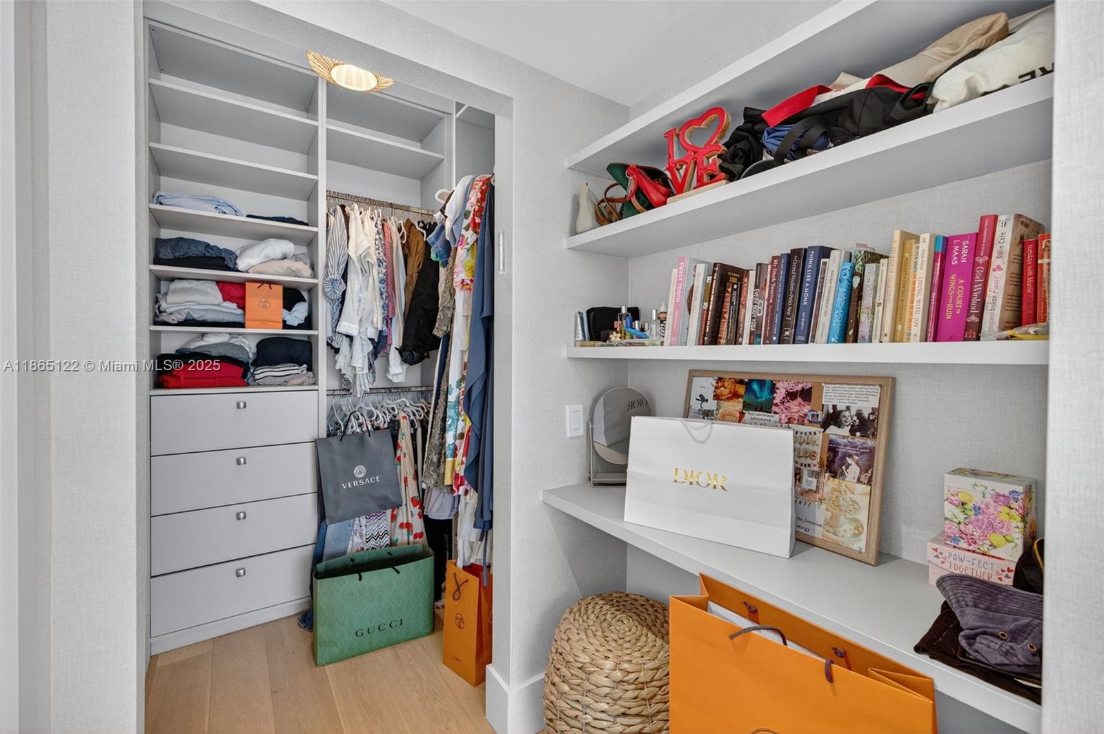 6000 Island Blvd # 707