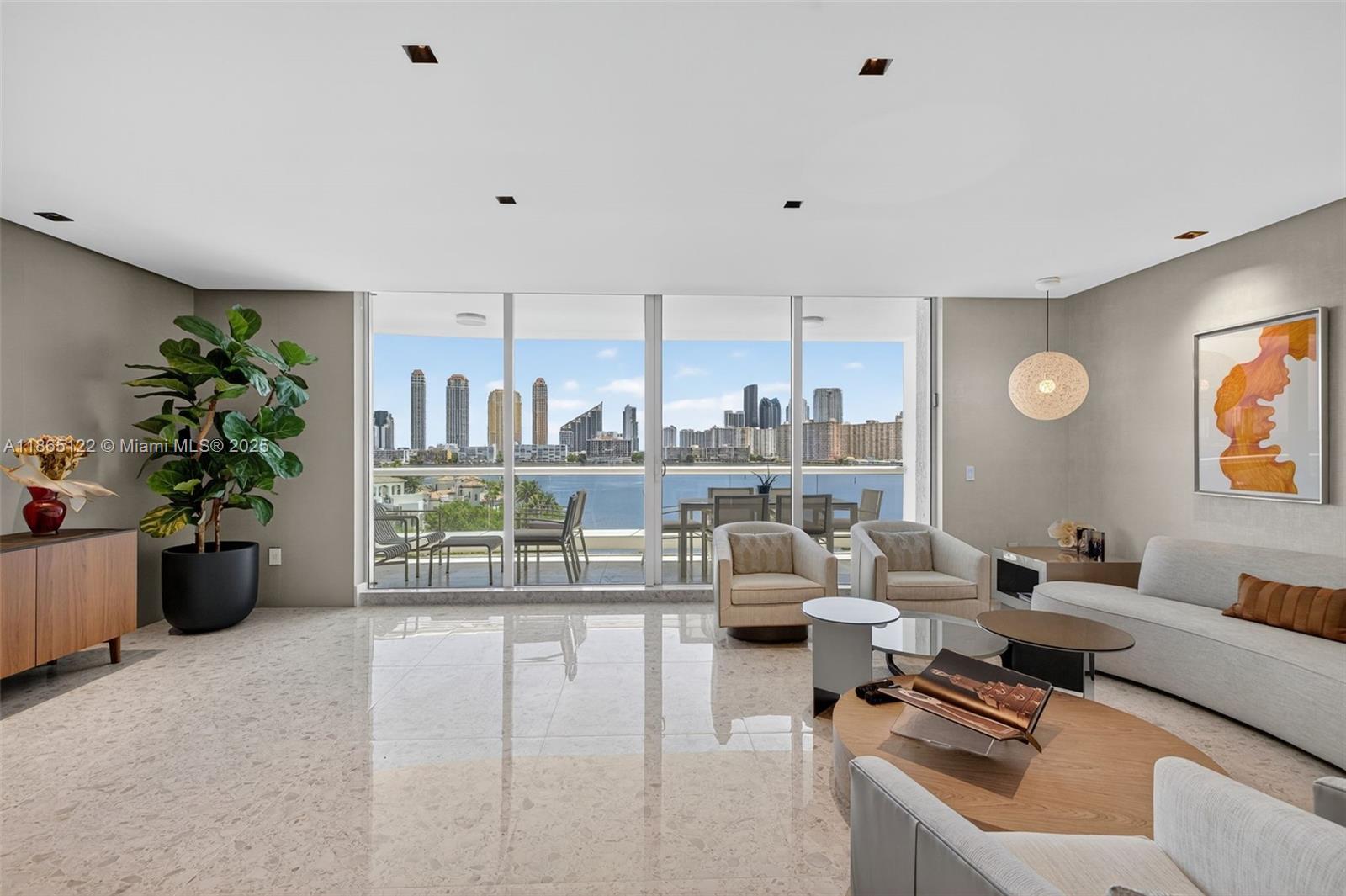 6000 Island Blvd # 707