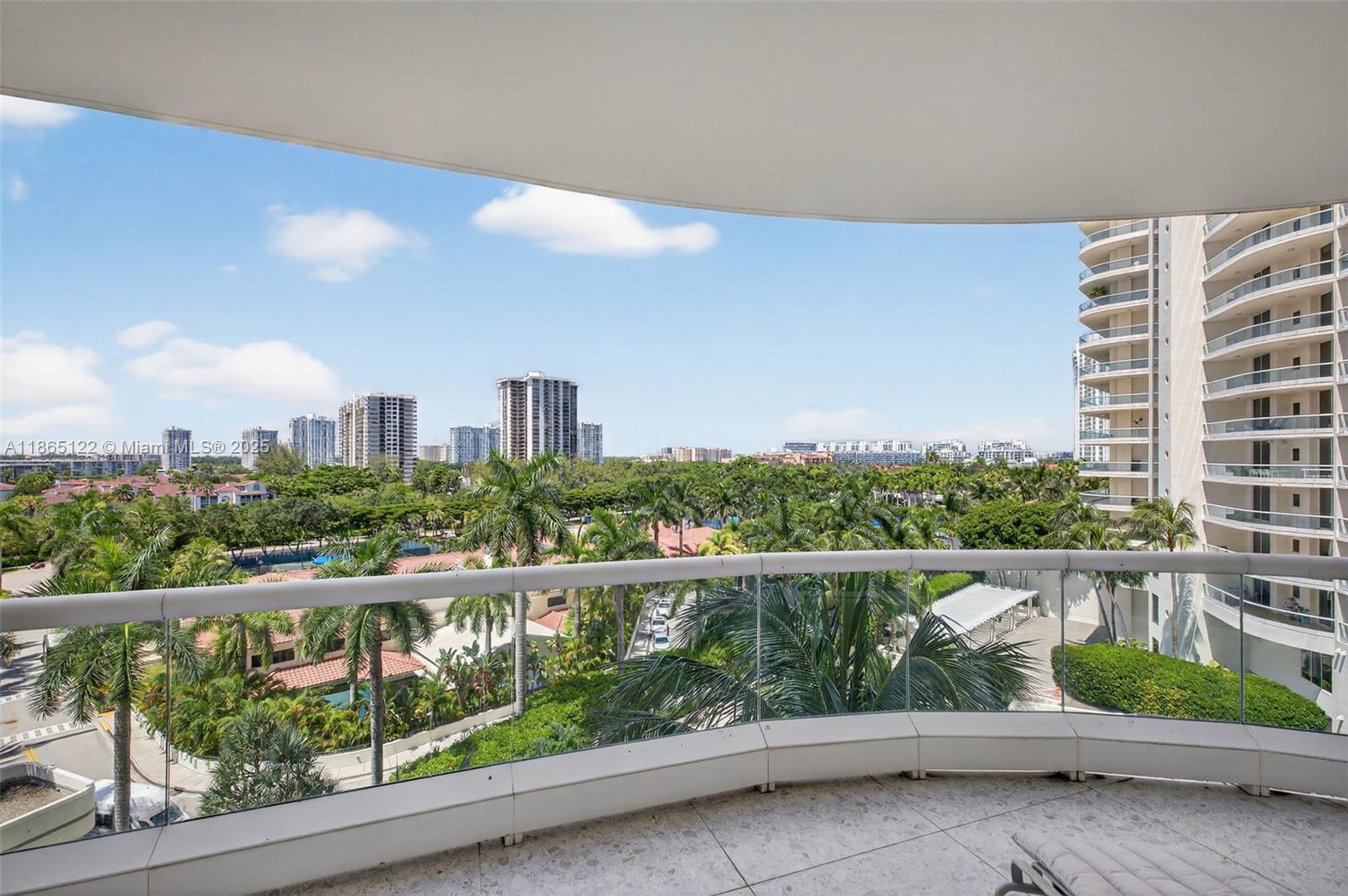 6000 Island Blvd # 707