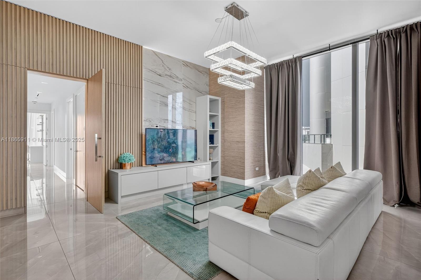 18501 Collins Ave # 501