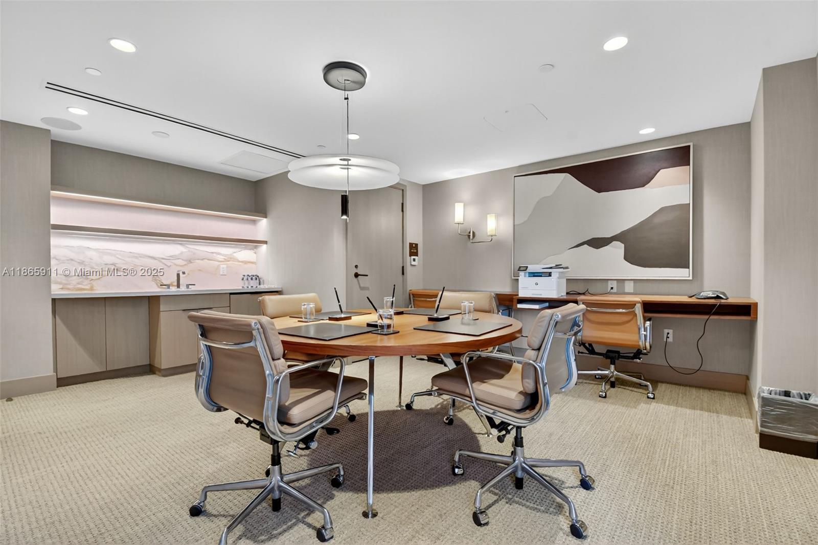 18501 Collins Ave # 501