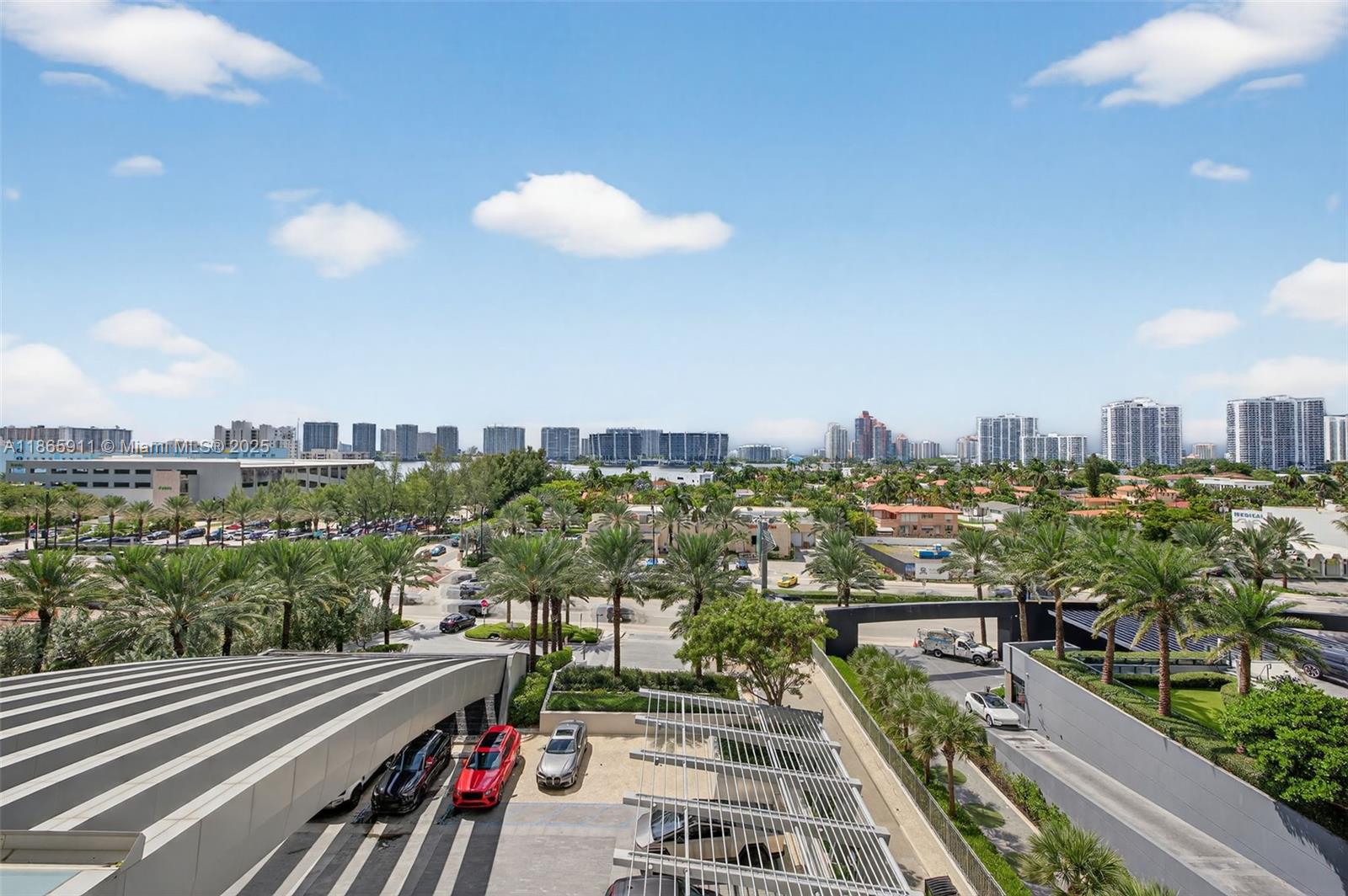 18501 Collins Ave # 501