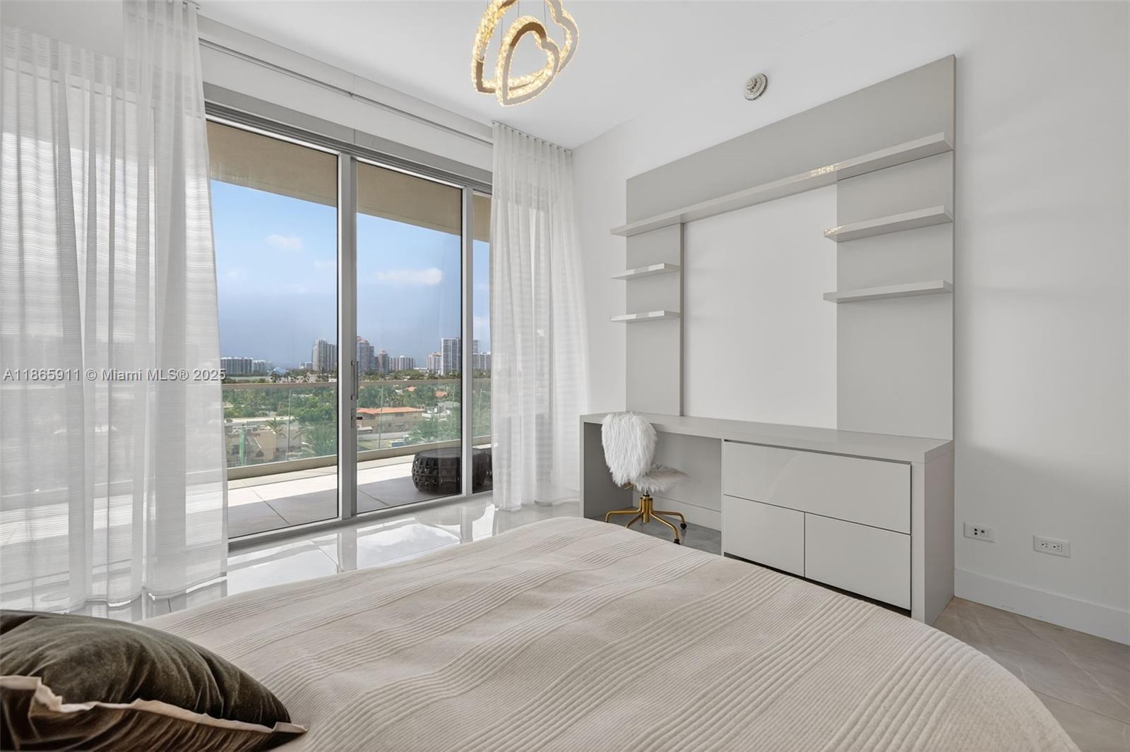 18501 Collins Ave # 501