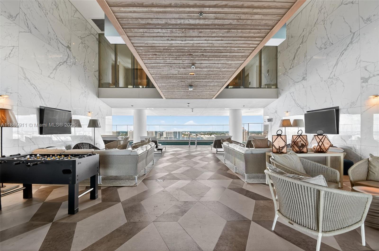 18501 Collins Ave # 501