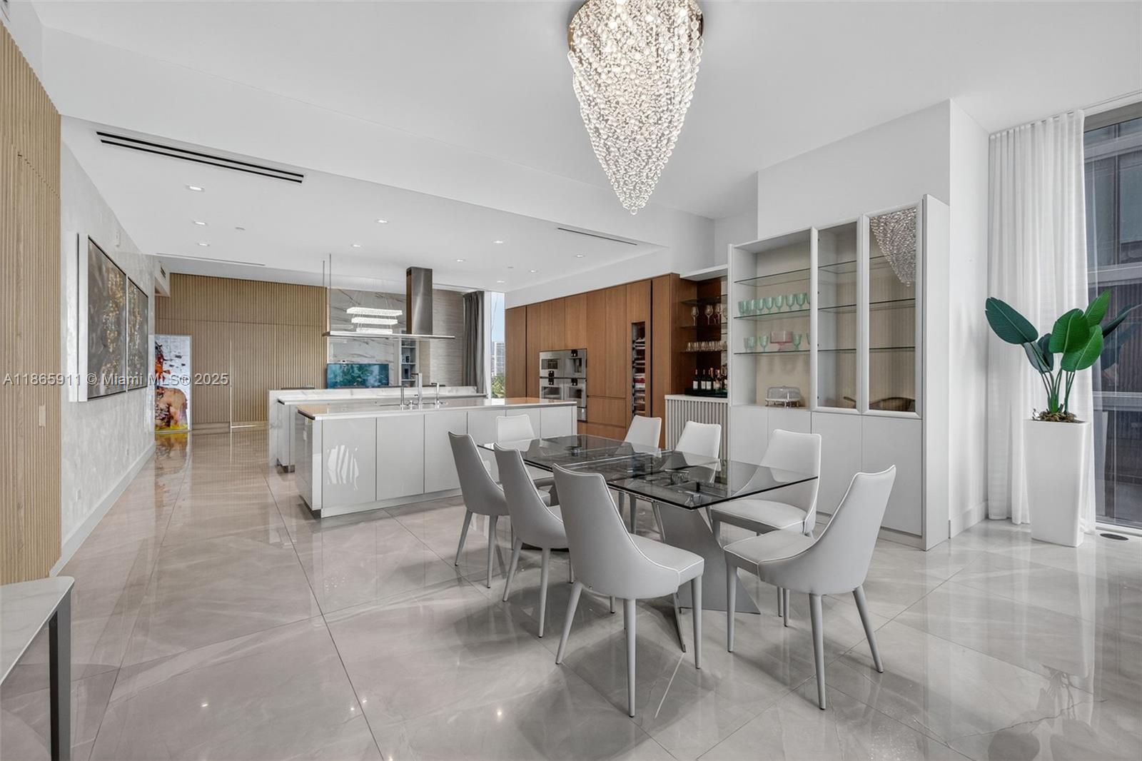 18501 Collins Ave # 501