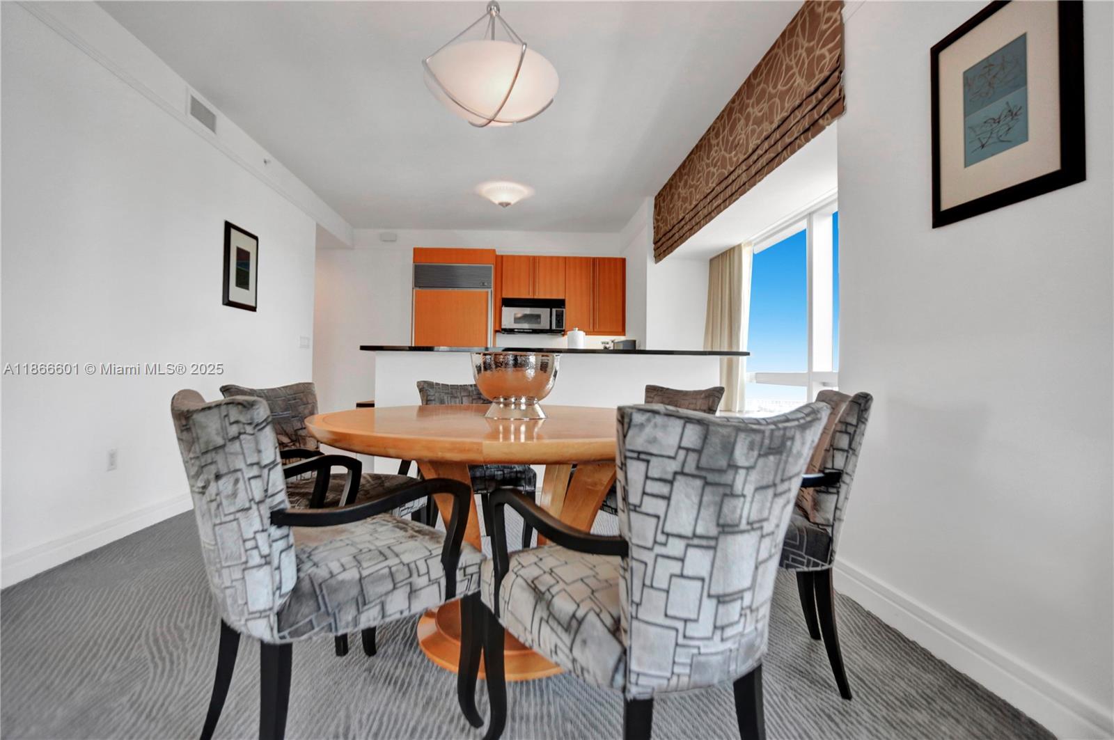 1435 Brickell Ave # 3212