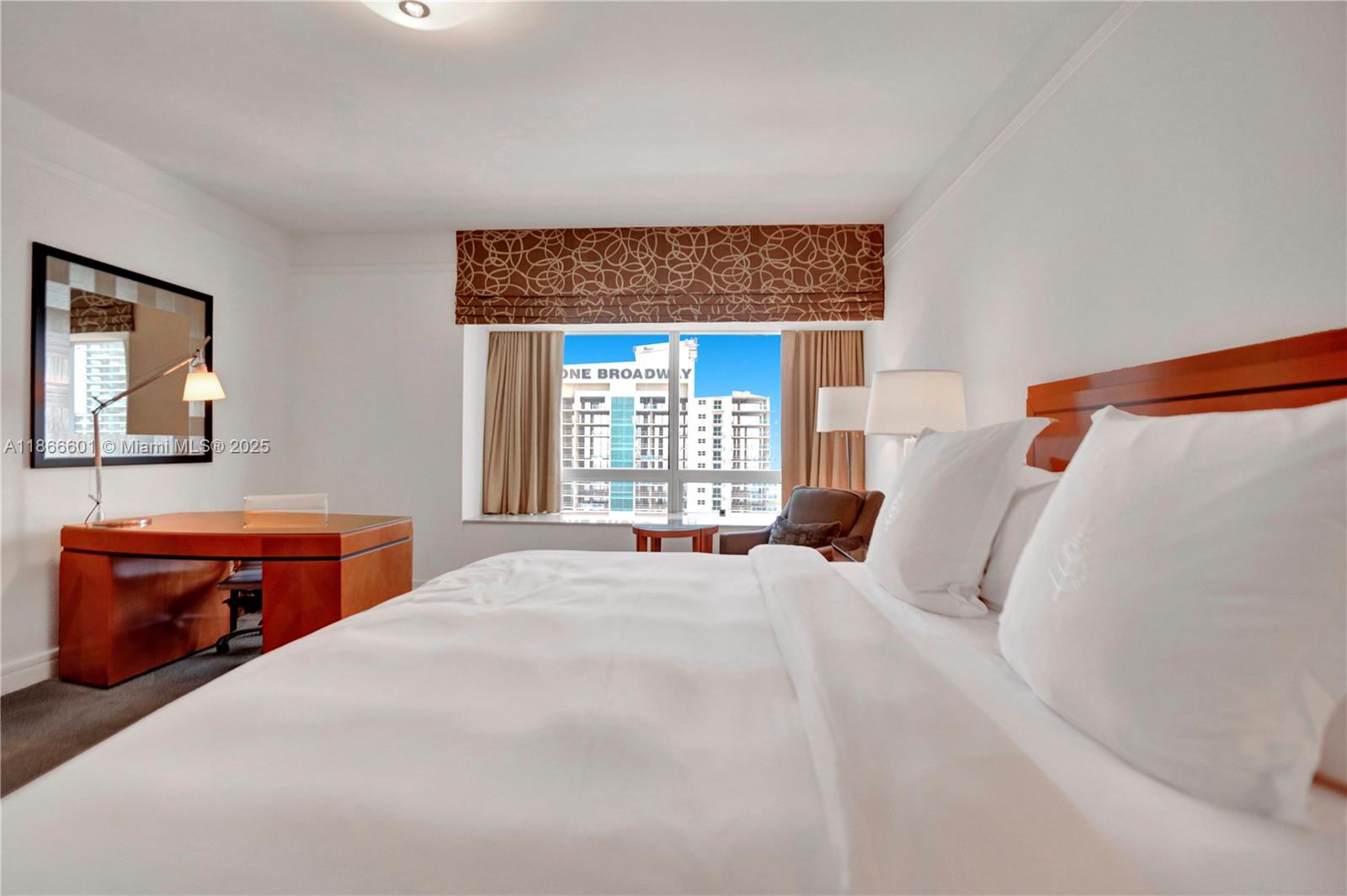 1435 Brickell Ave # 3212