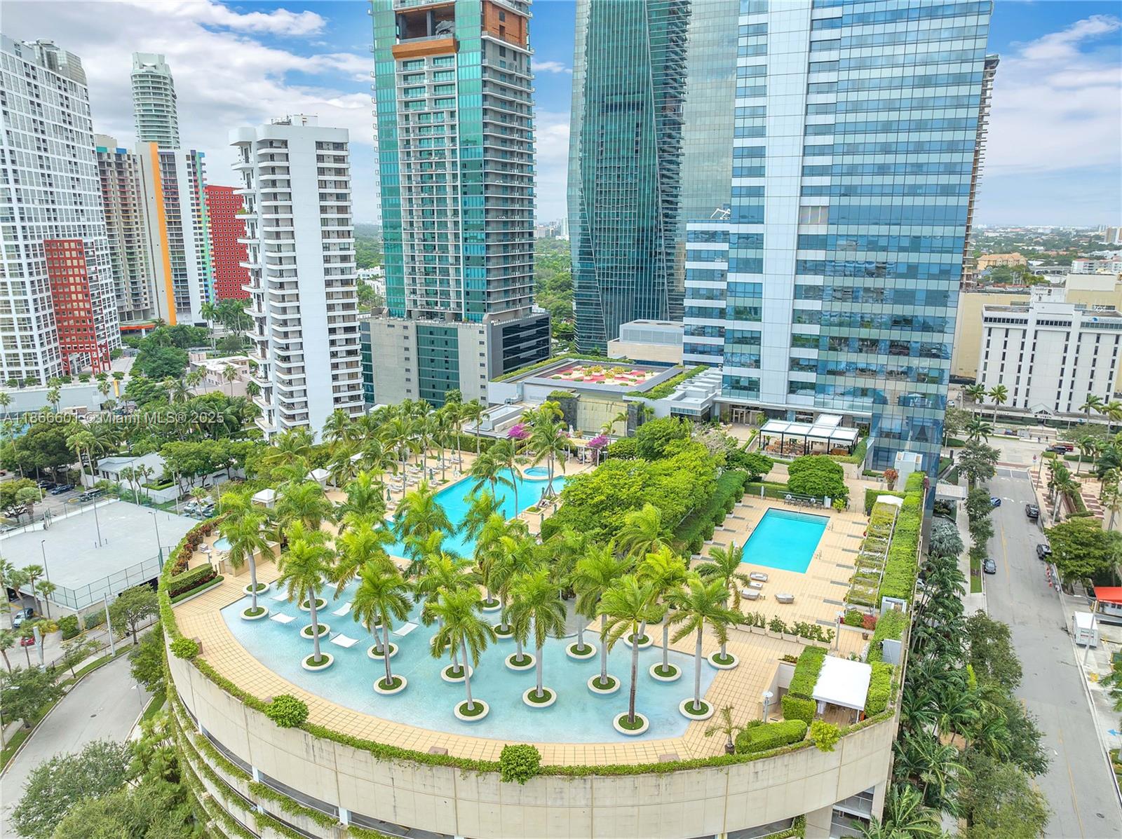 1435 Brickell Ave # 3212