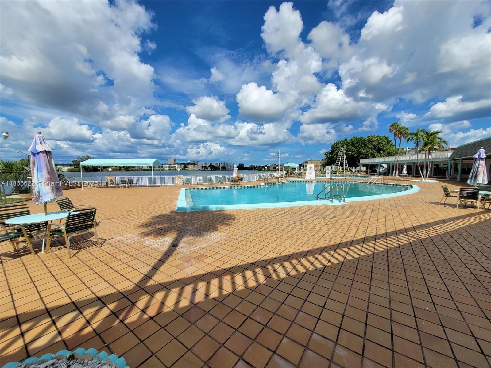 1401 NE Miami Gardens Dr Unit: 993