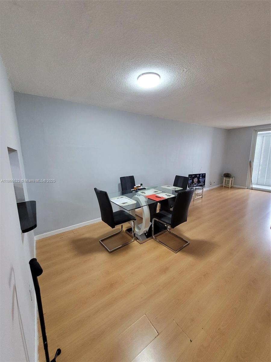 1401 NE Miami Gardens Dr Unit: 993