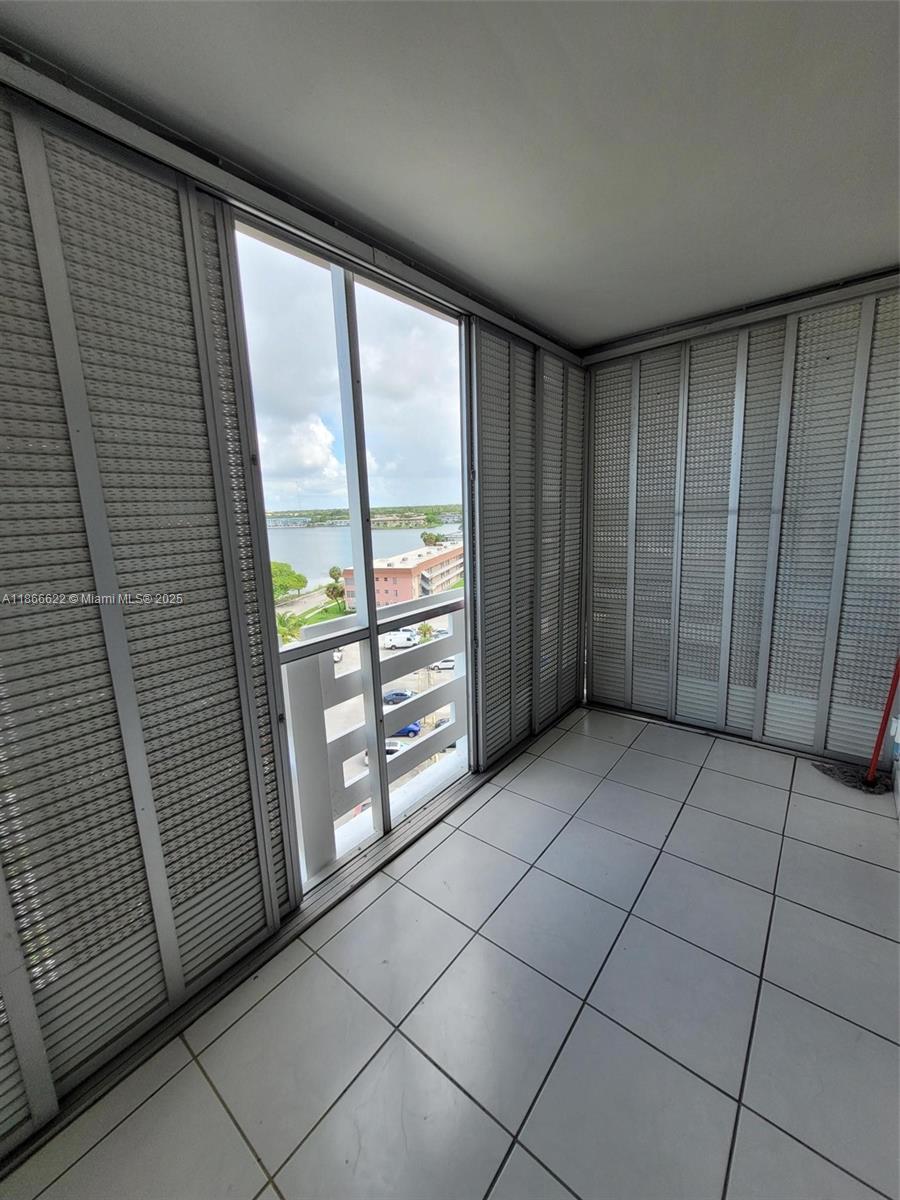 1401 NE Miami Gardens Dr Unit: 993