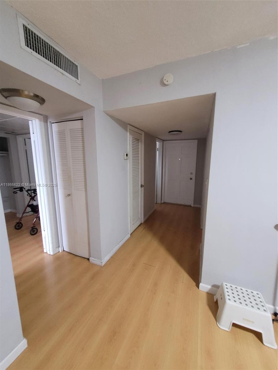 1401 NE Miami Gardens Dr Unit: 993