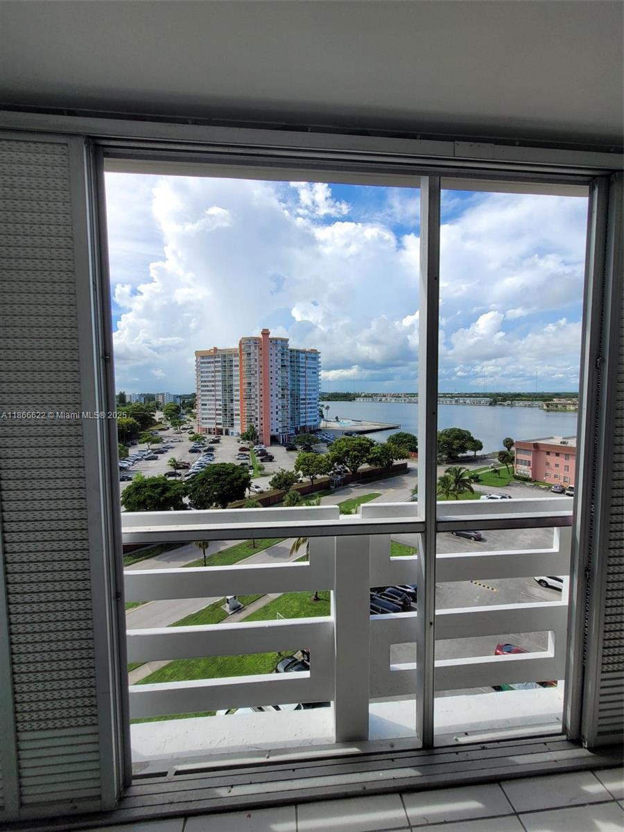 1401 NE Miami Gardens Dr Unit: 993