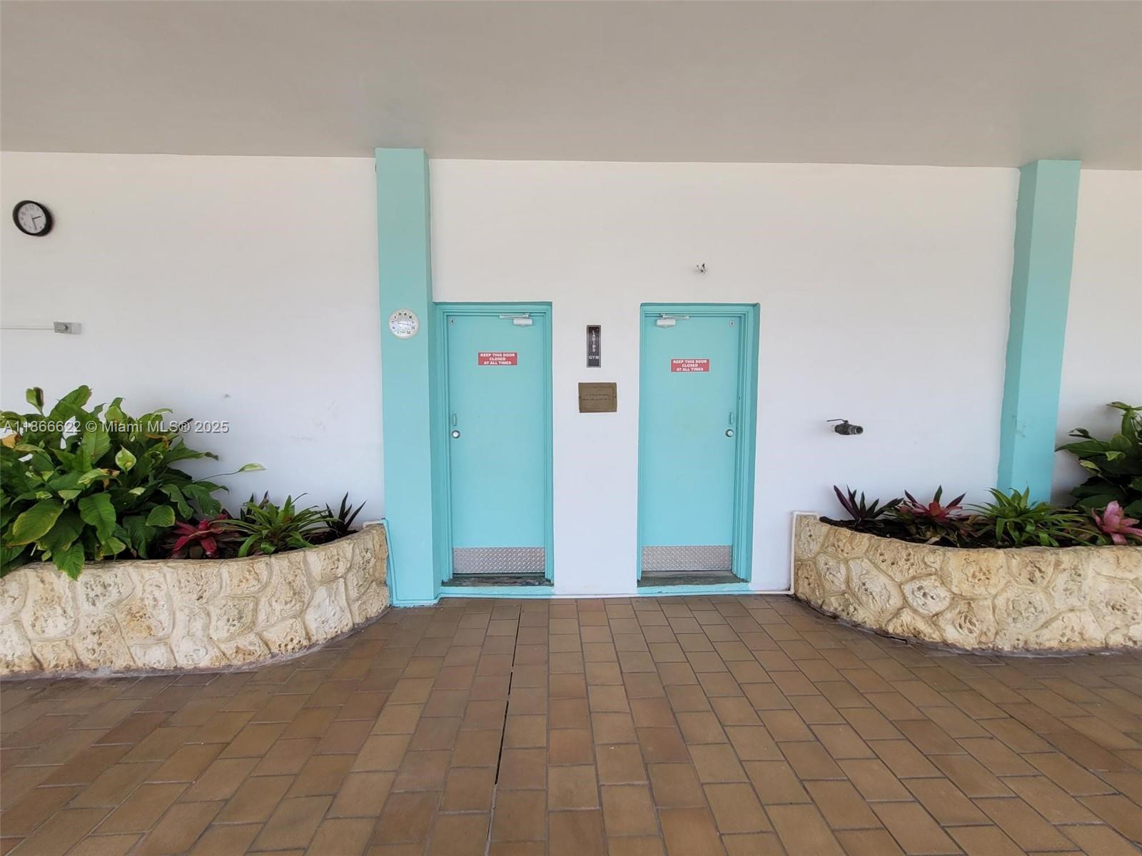 1401 NE Miami Gardens Dr Unit: 993