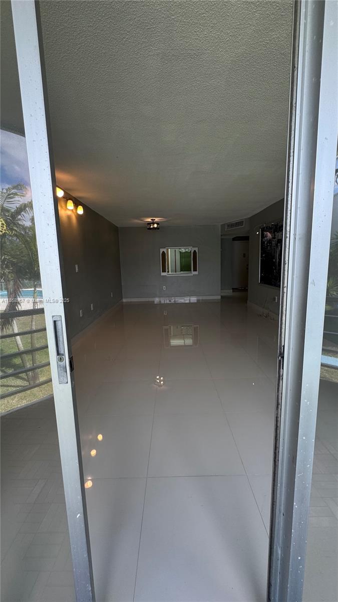 1701 NE 191st St # A214