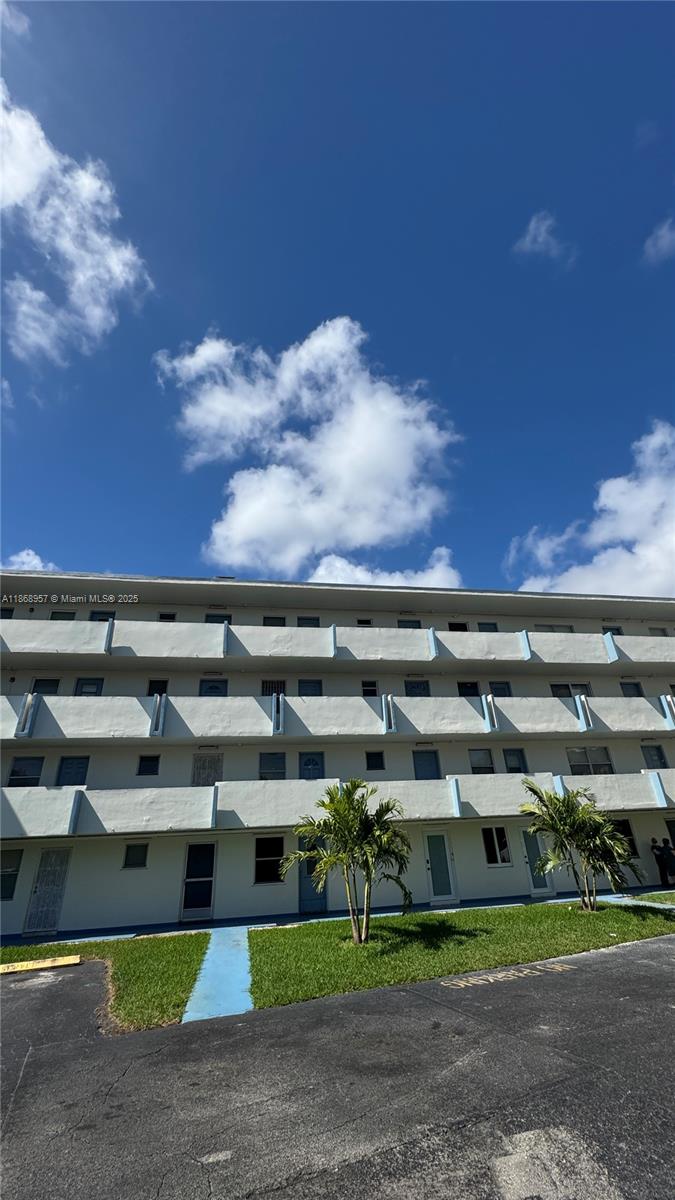 1701 NE 191st St # A214