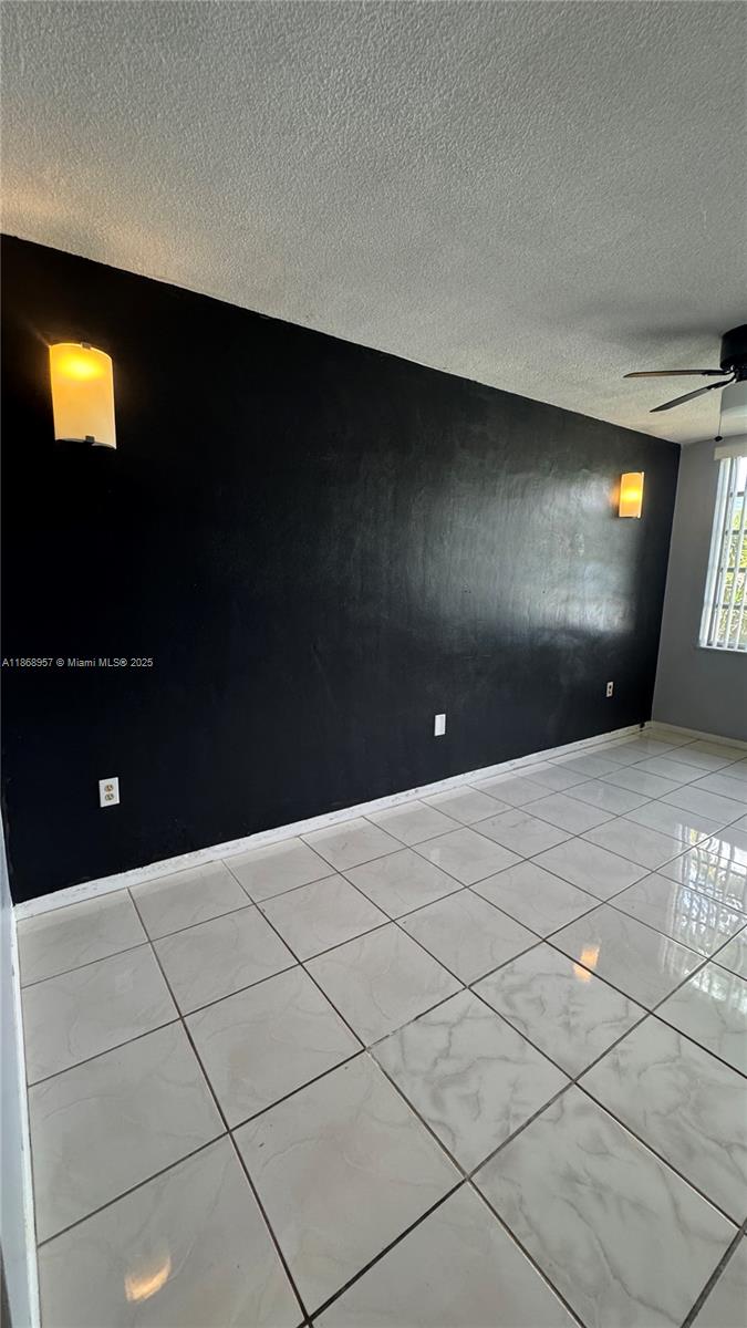 1701 NE 191st St # A214