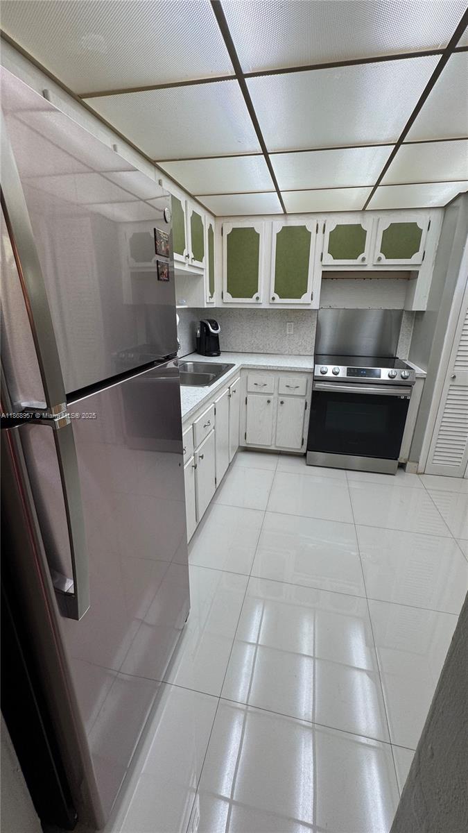 1701 NE 191st St # A214