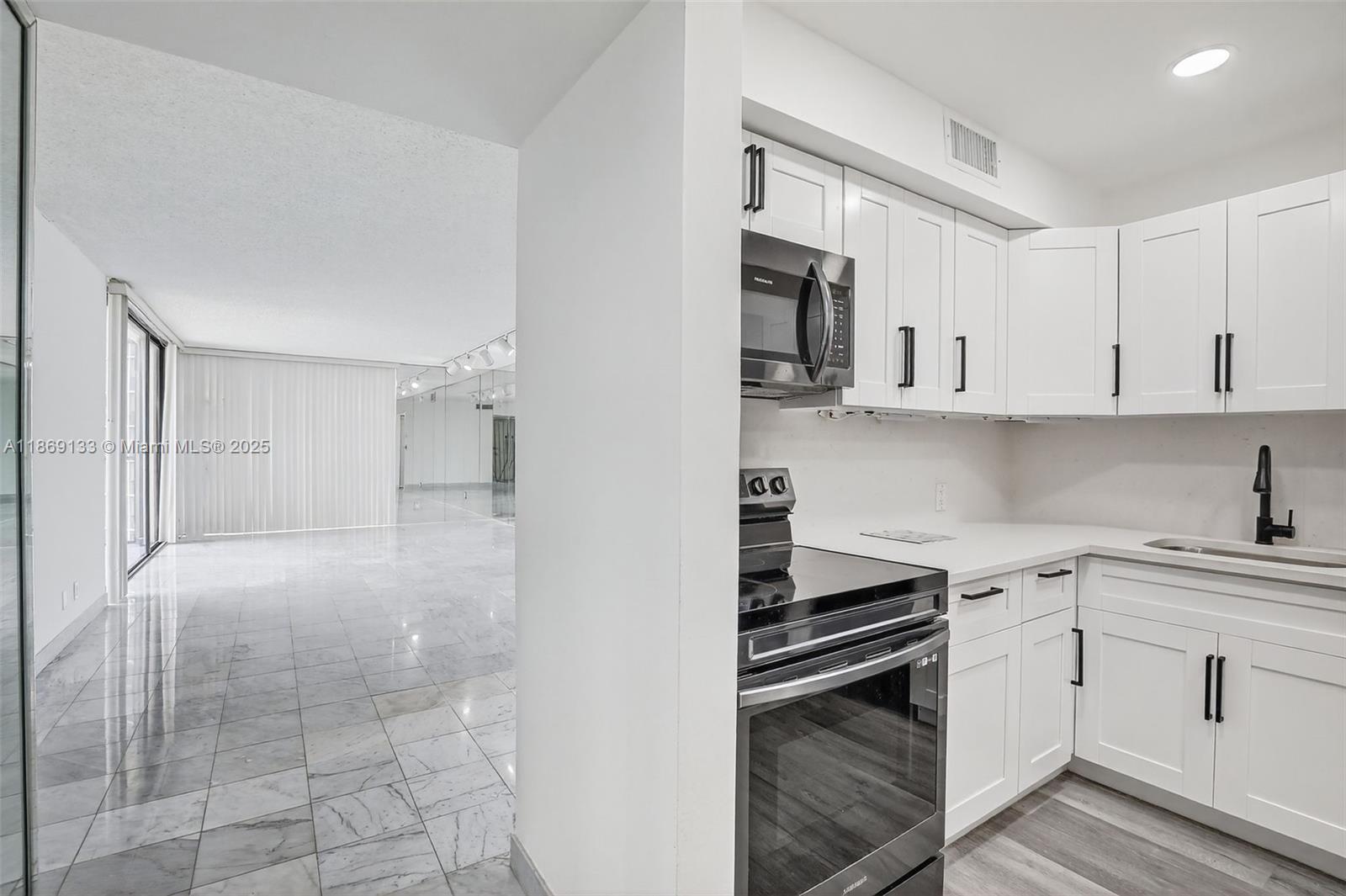 20379 W Country Club Dr # 1639