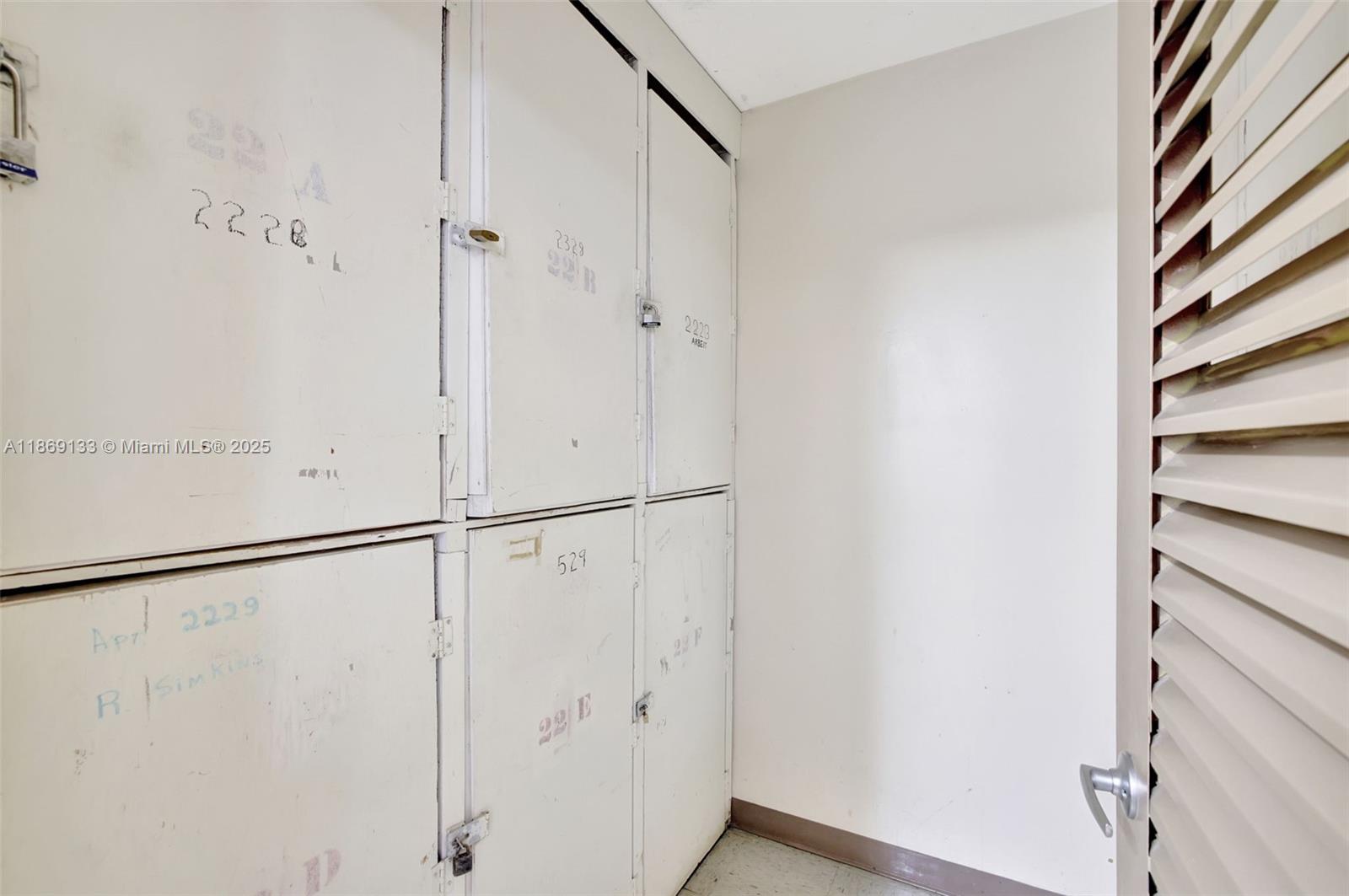 20379 W Country Club Dr # 1639