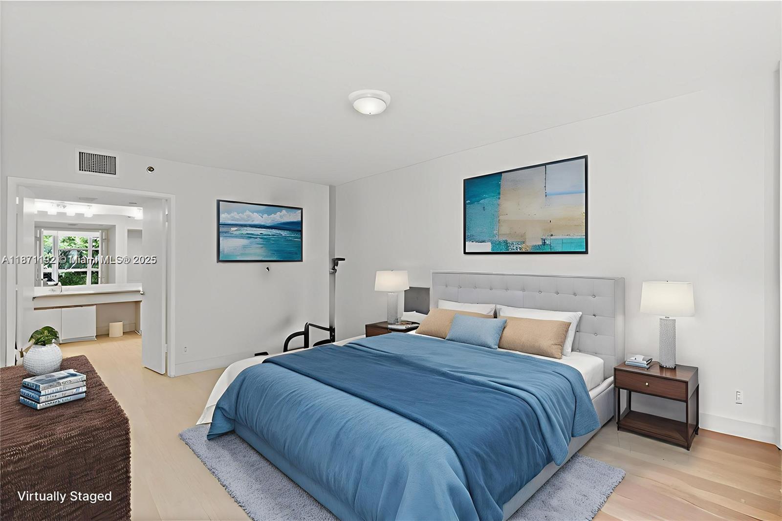 3600 Mystic Pointe Dr # 215