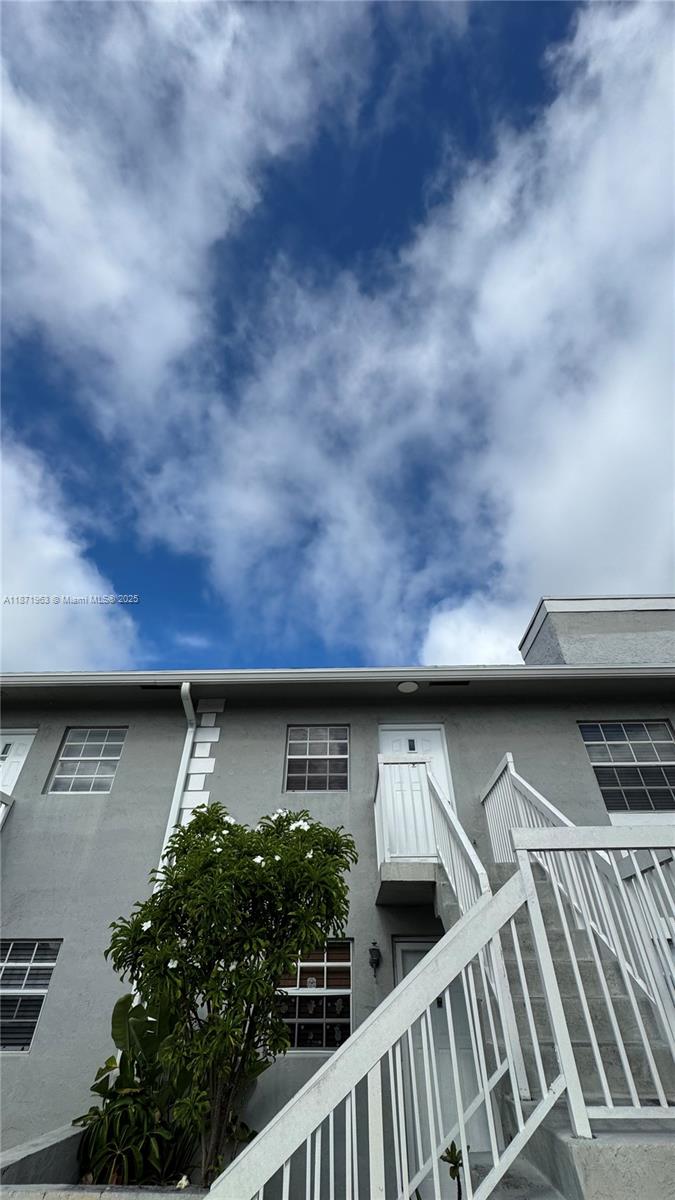 438 NE 210th Cir Ter # 4B Unit: 204-4B