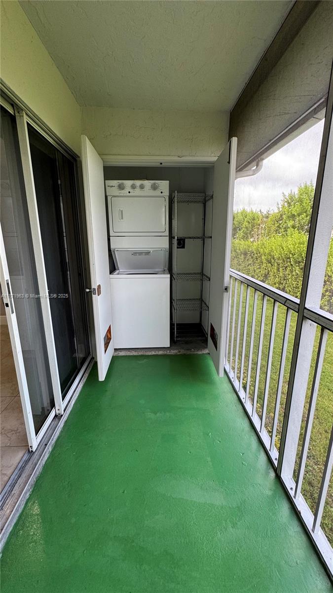 438 NE 210th Cir Ter # 4B Unit: 204-4B