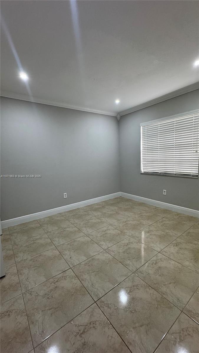 438 NE 210th Cir Ter # 4B Unit: 204-4B