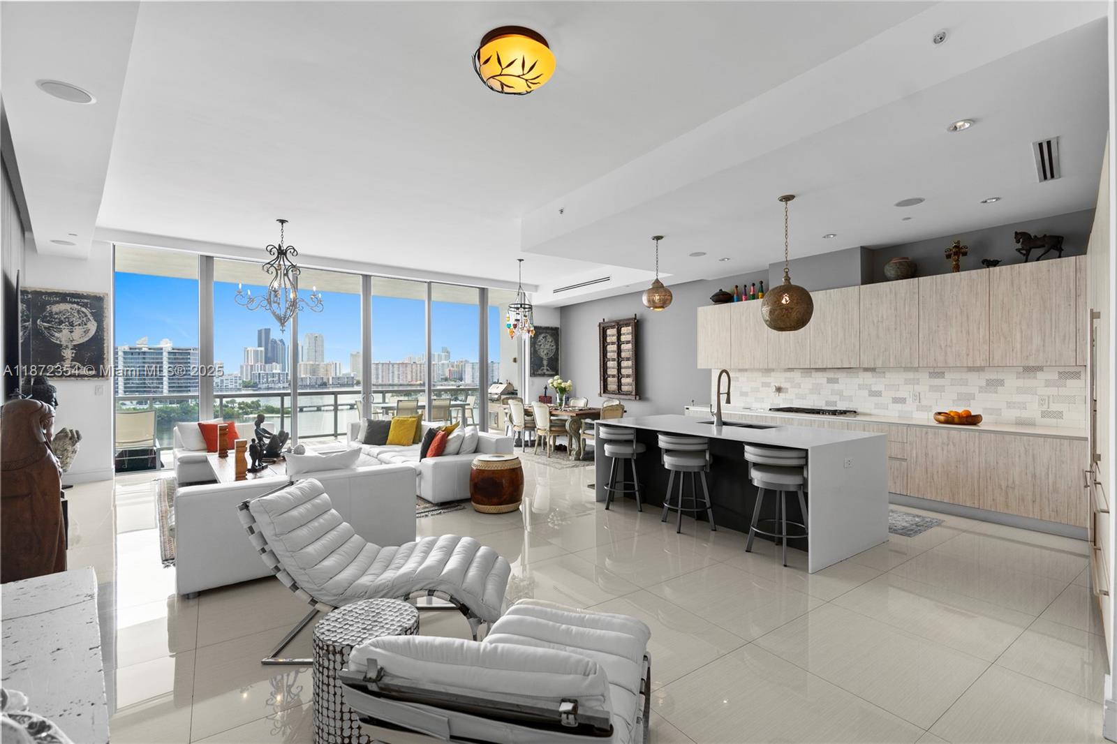 3300 NE 188th St Unit: LPH16