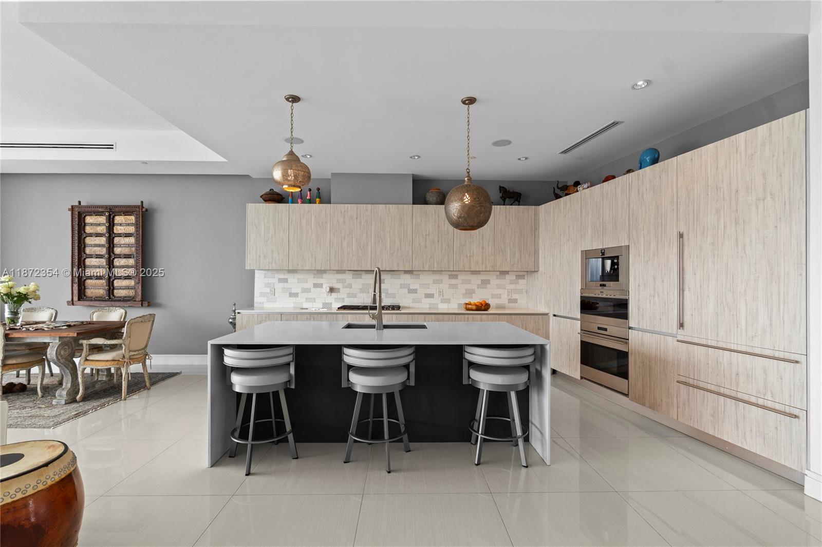 3300 NE 188th St Unit: LPH16