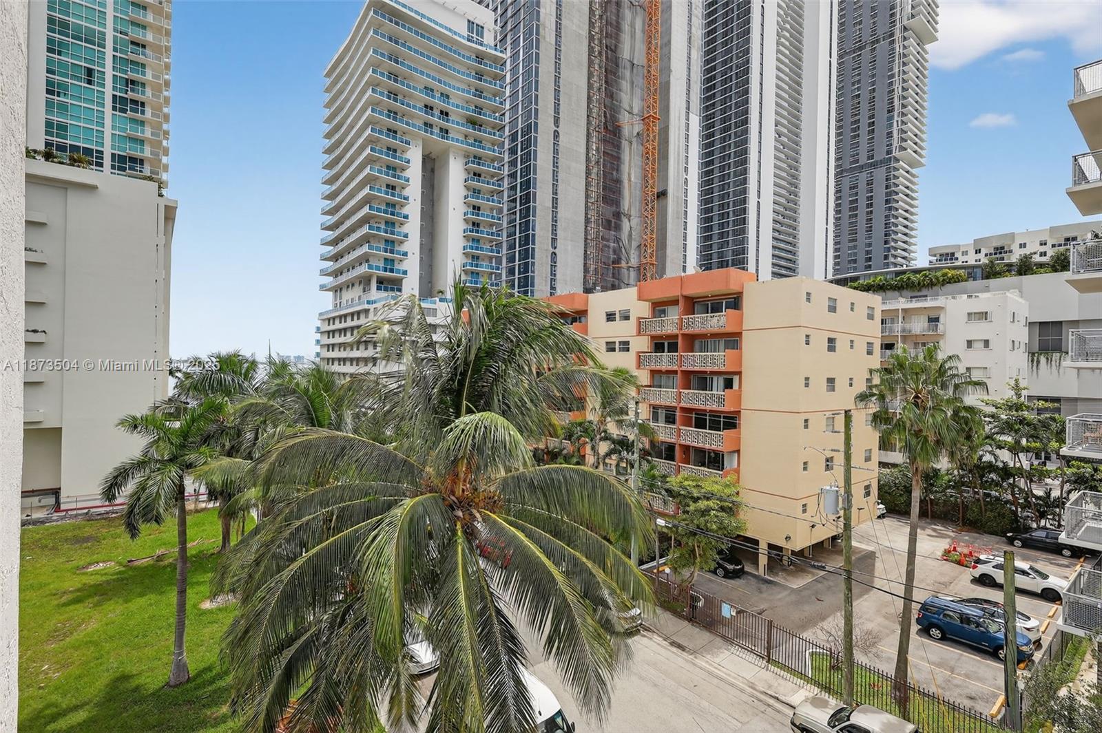 471 NE 25th St # 503