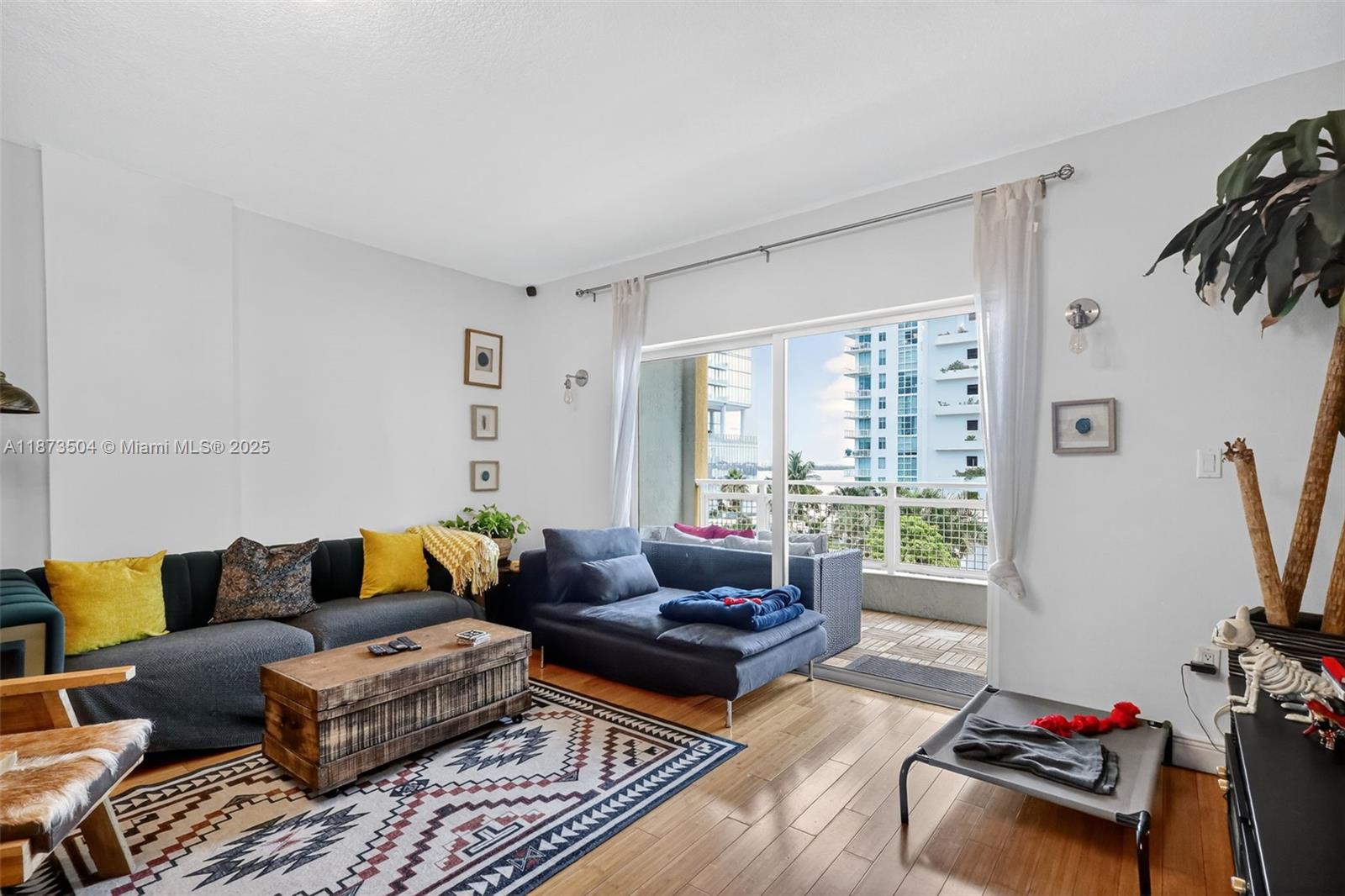 471 NE 25th St # 503