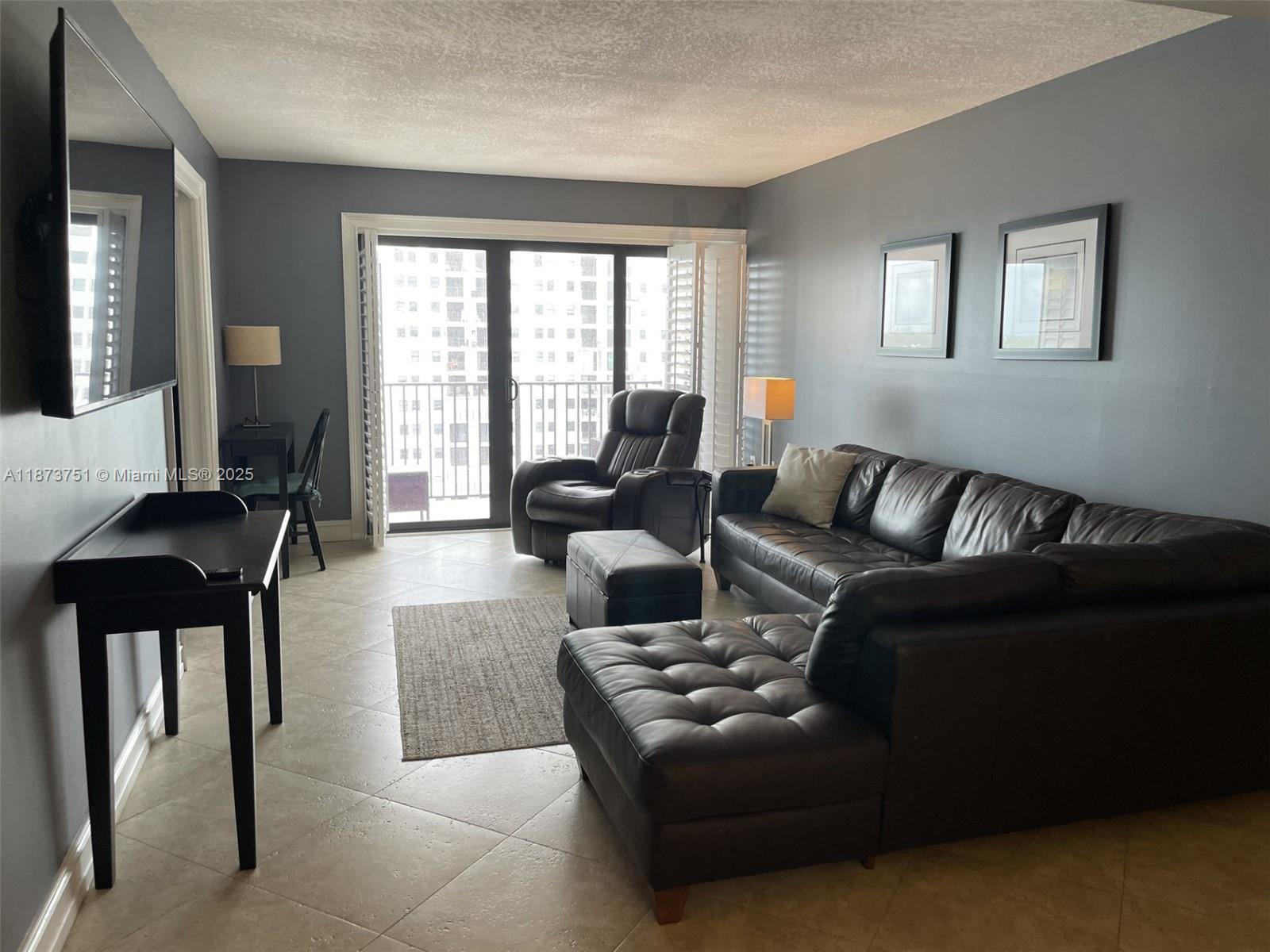 1201 S Ocean Dr # 1107S