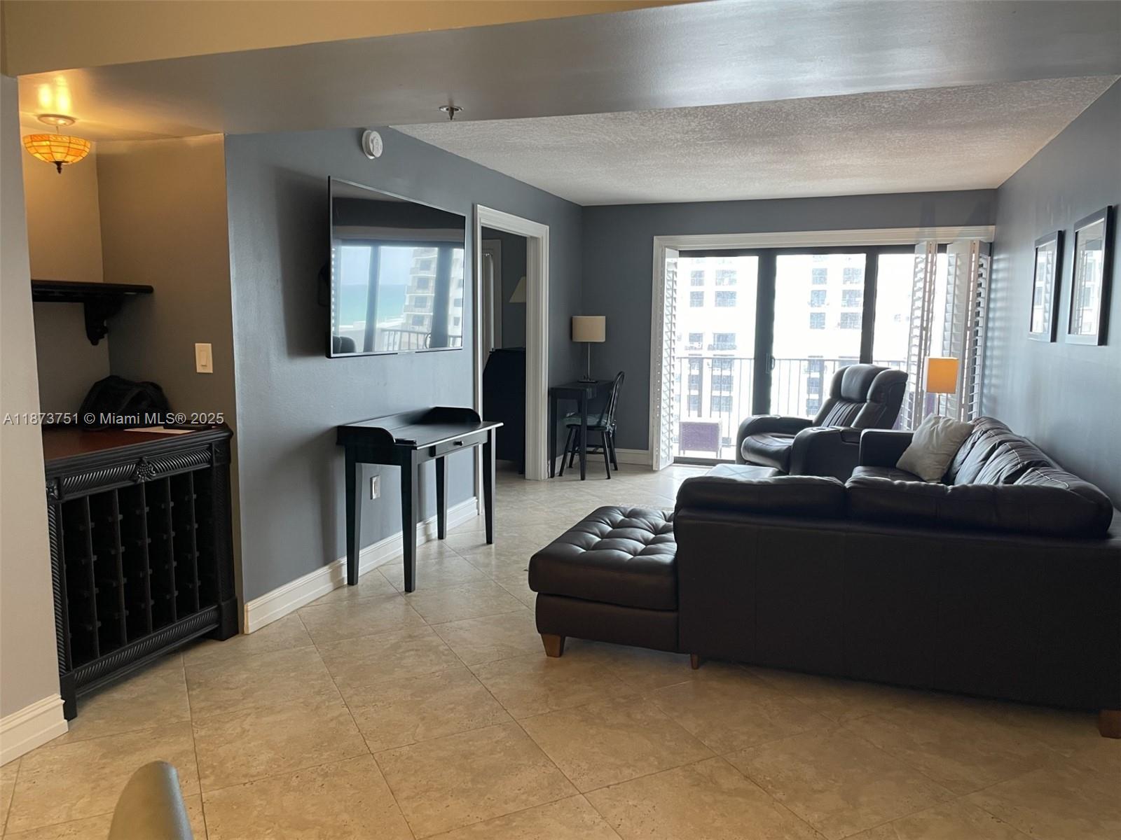 1201 S Ocean Dr # 1107S