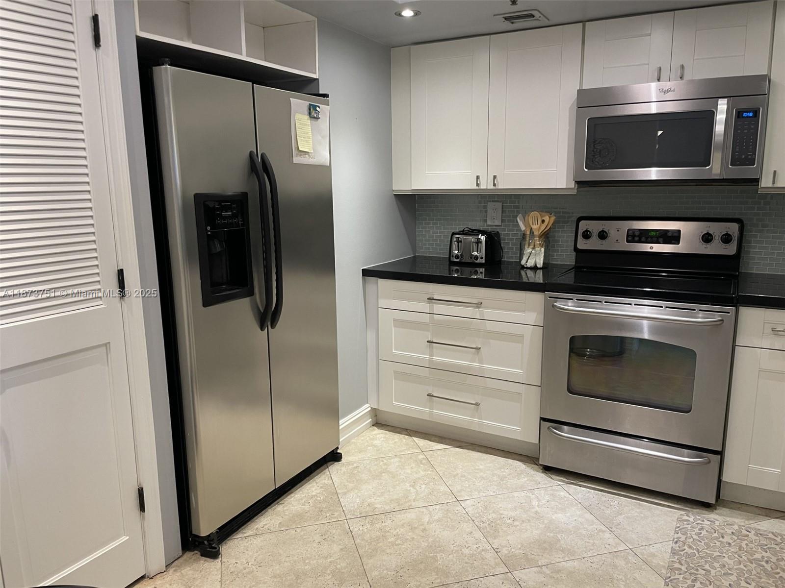 1201 S Ocean Dr # 1107S