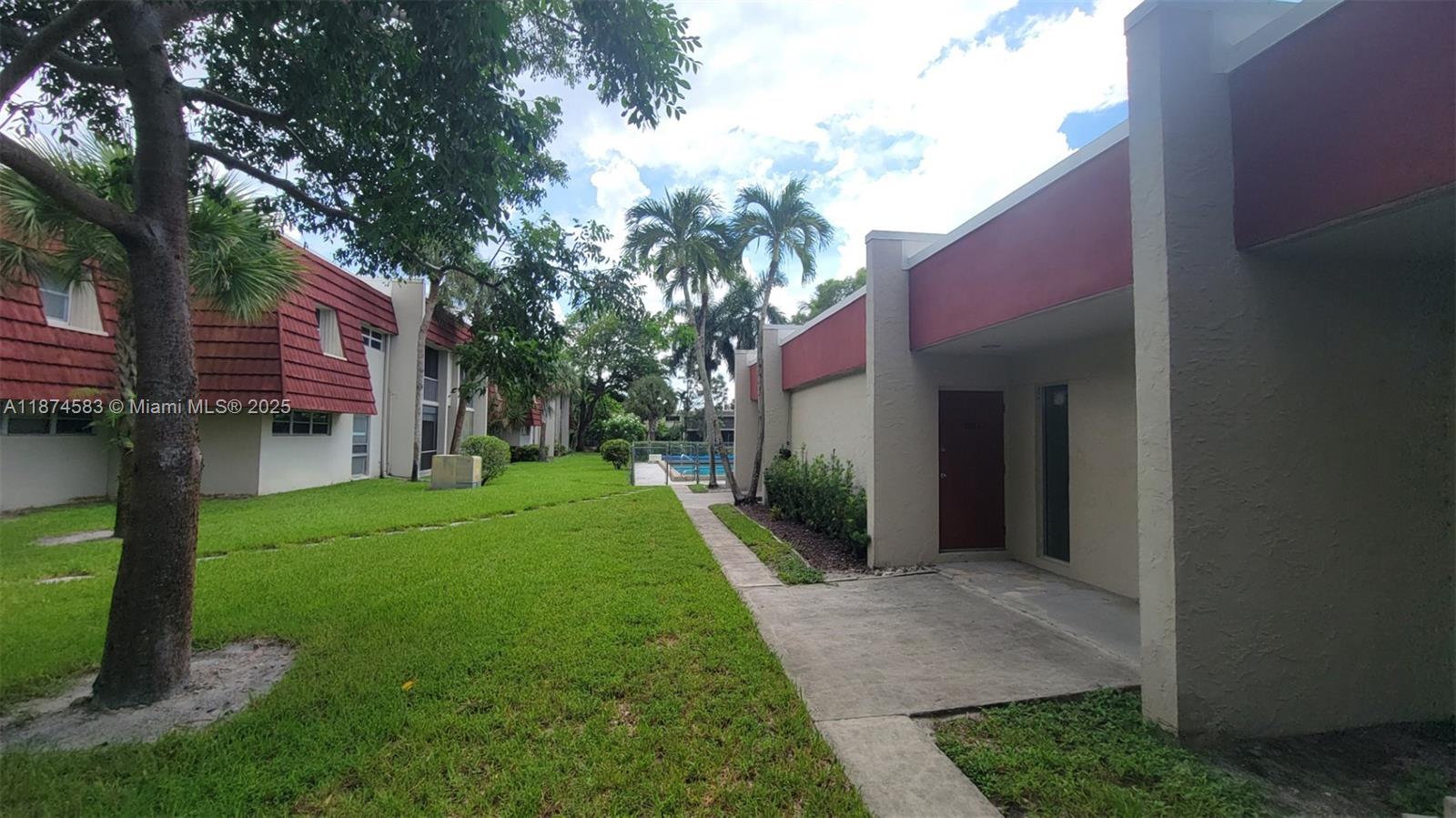 1 Jacaranda Country Club Dr # 104