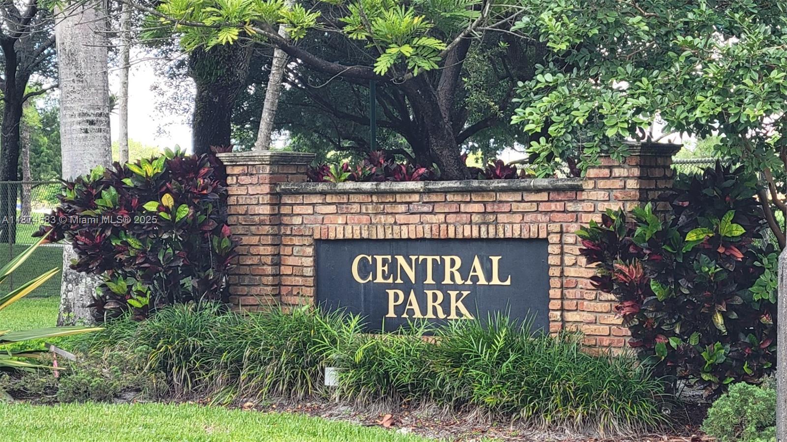 1 Jacaranda Country Club Dr # 104