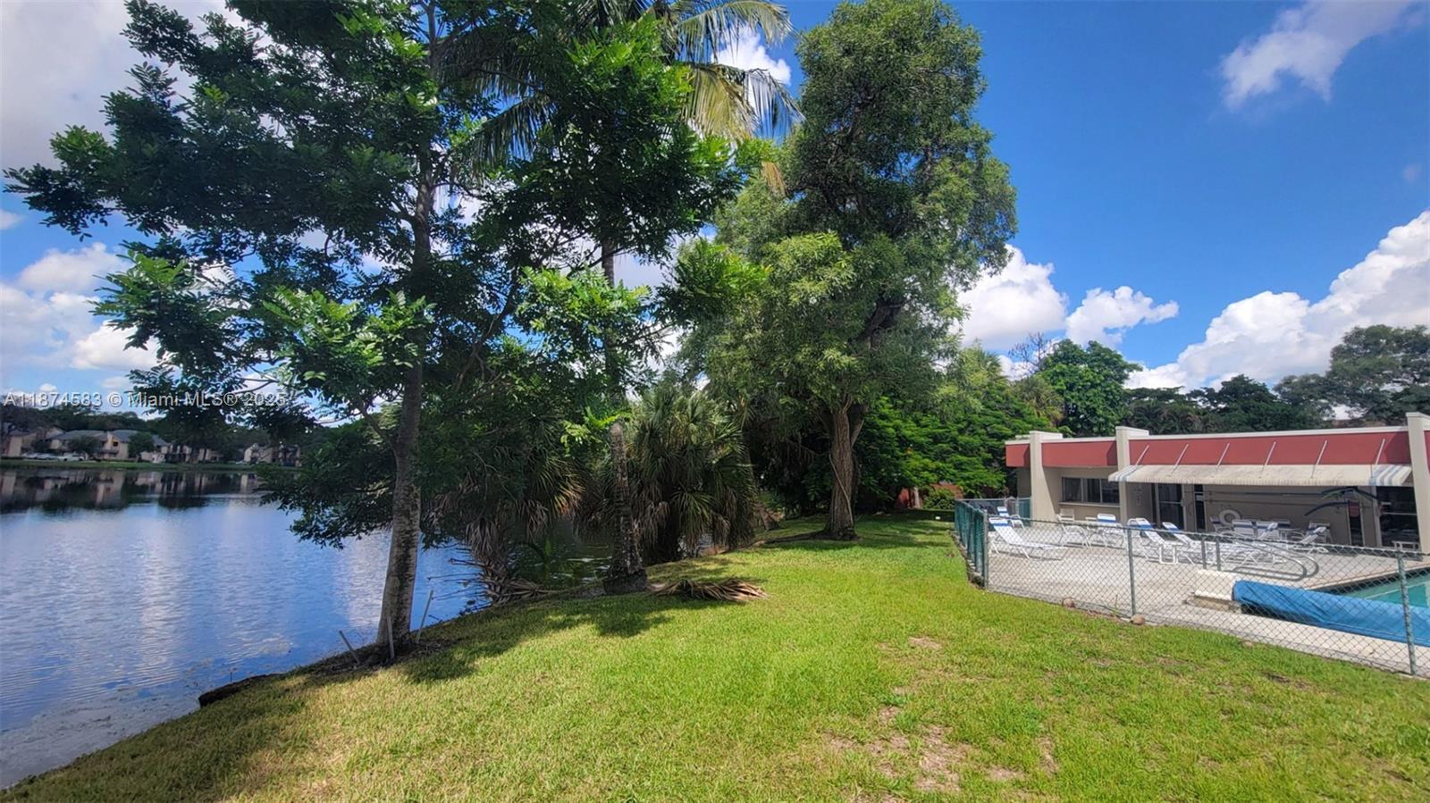 1 Jacaranda Country Club Dr # 104