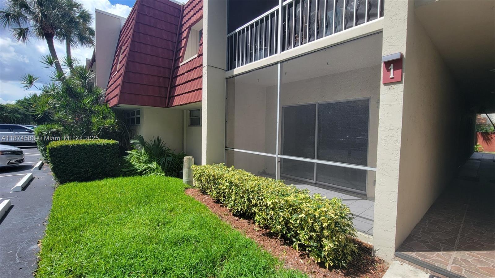1 Jacaranda Country Club Dr # 104