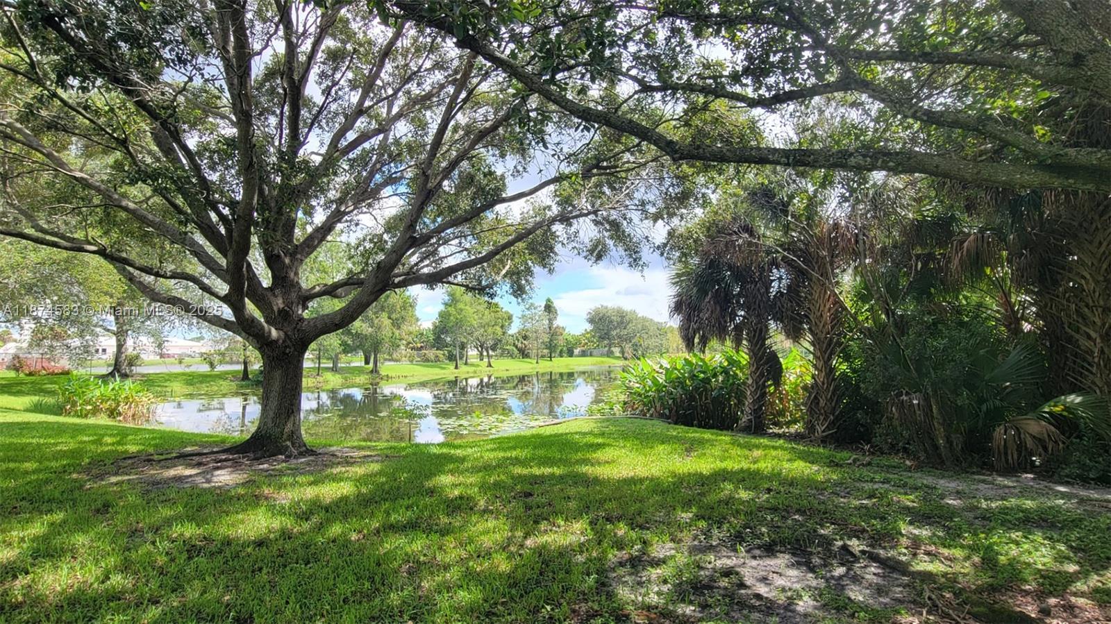 1 Jacaranda Country Club Dr # 104